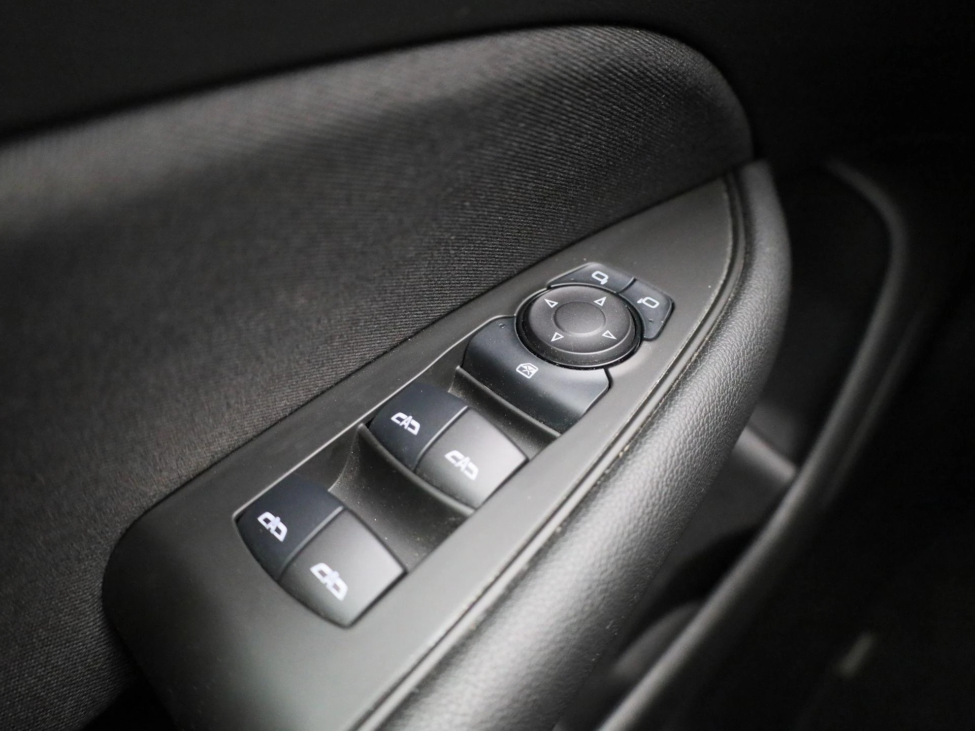Opel-Insignia-image-23