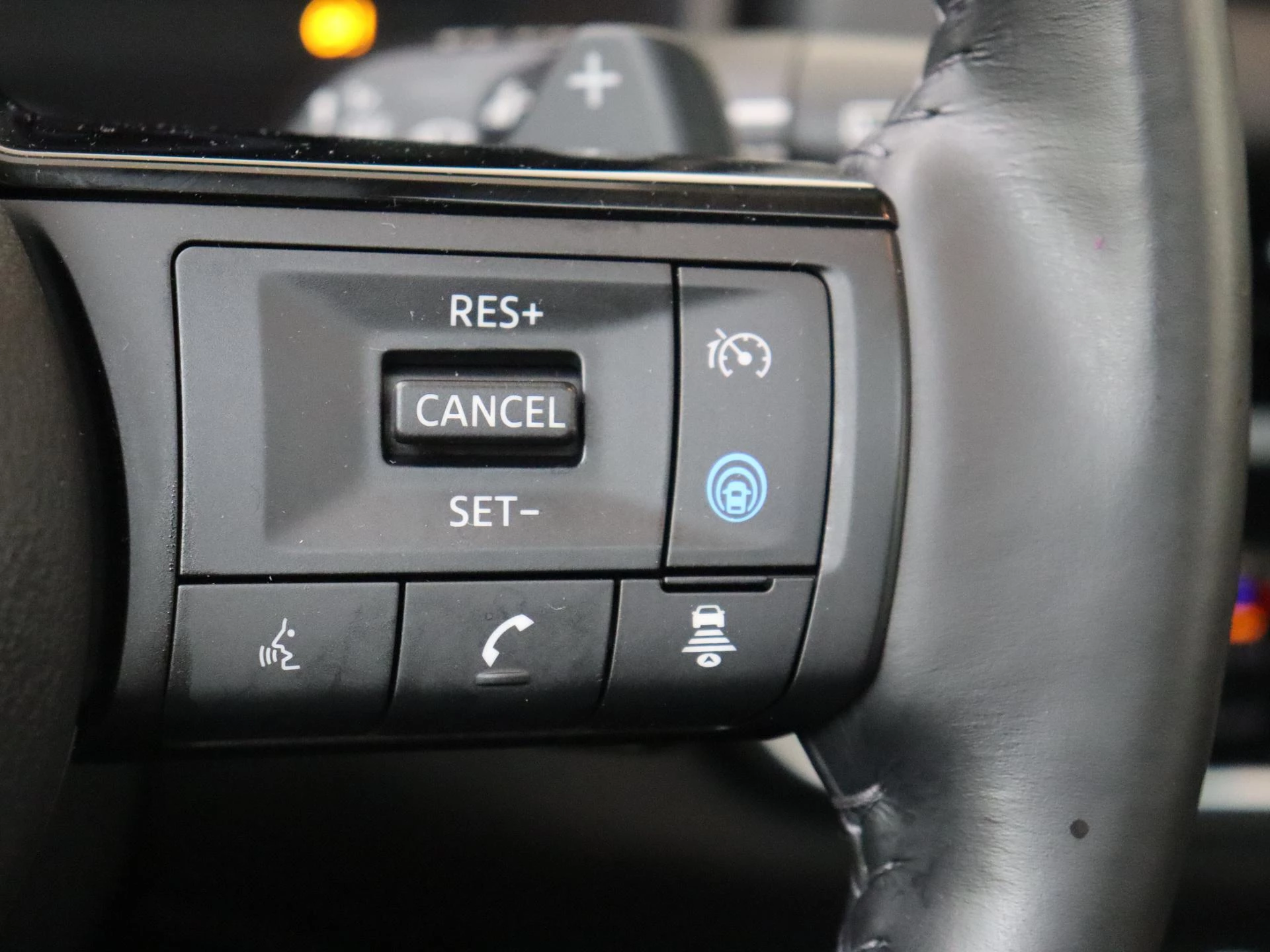 Nissan-QASHQAI-image-13