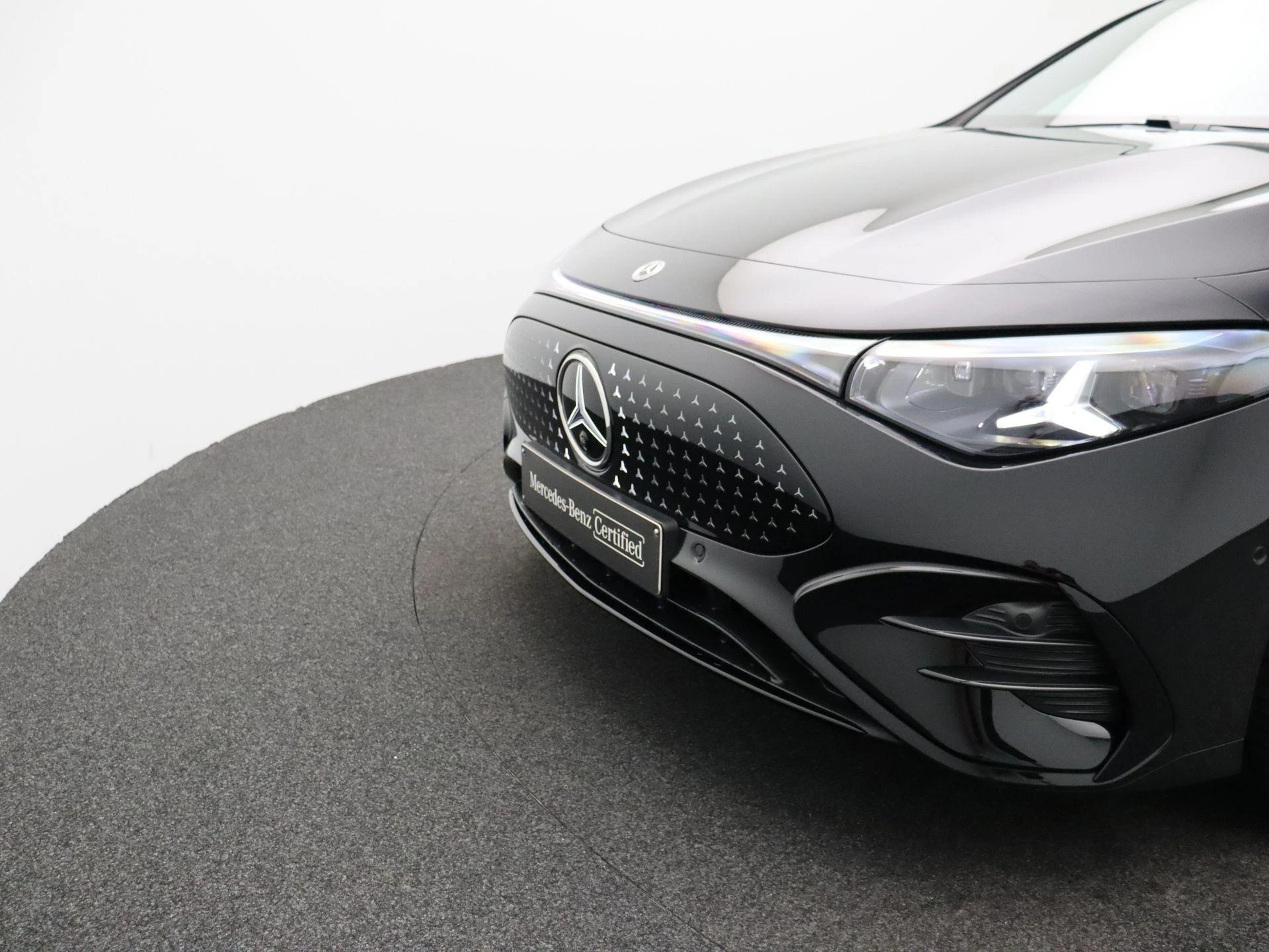 Mercedes-Benz-CLA-image-27