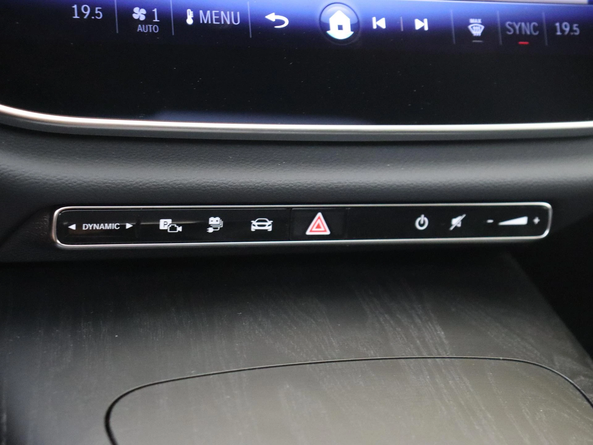 Mercedes-Benz-E-Klasse-image-19