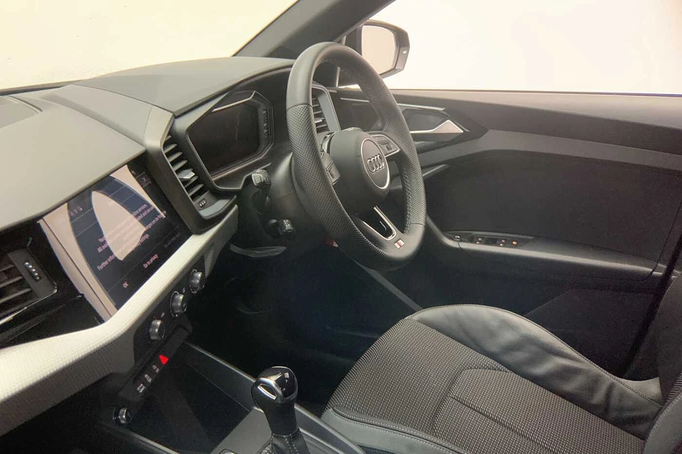 Audi-A1 Sportback-image-1