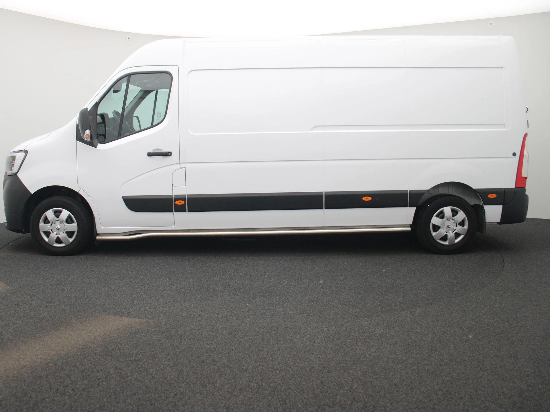 Renault Master T35 2.3 dCi 135Pk L3H2 Comfort