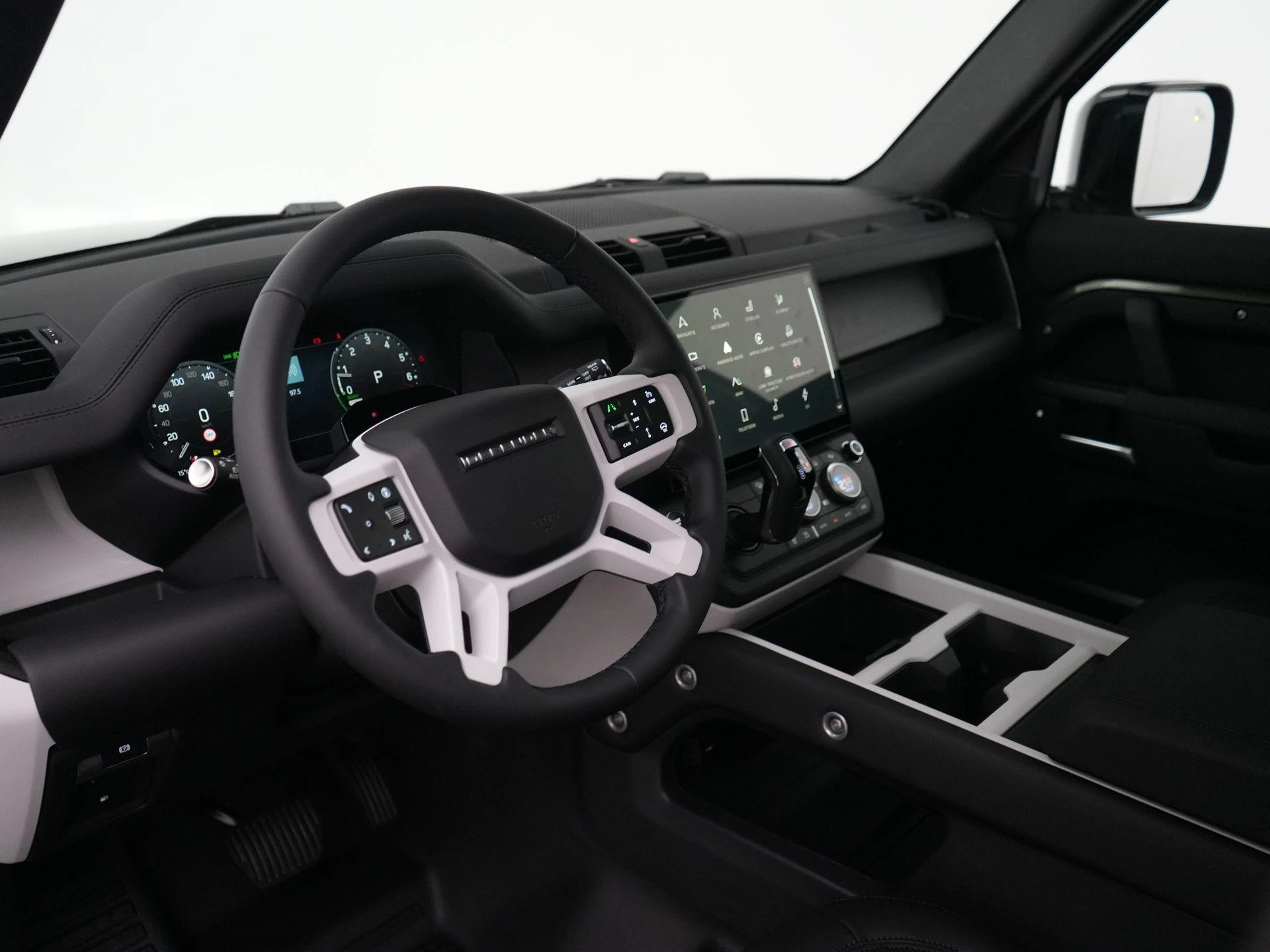 Land Rover-Defender-image-28