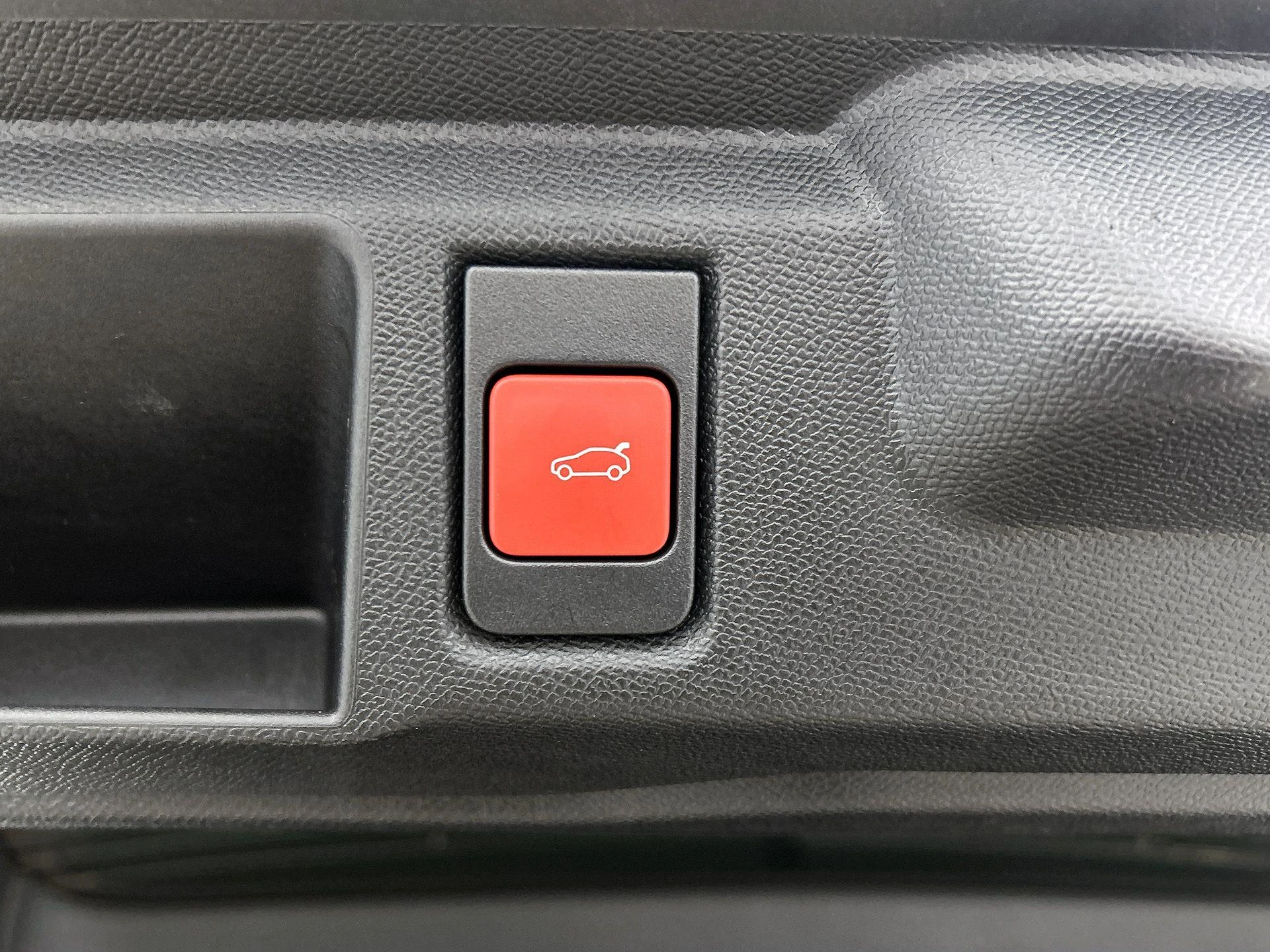Opel-Grandland-image-29