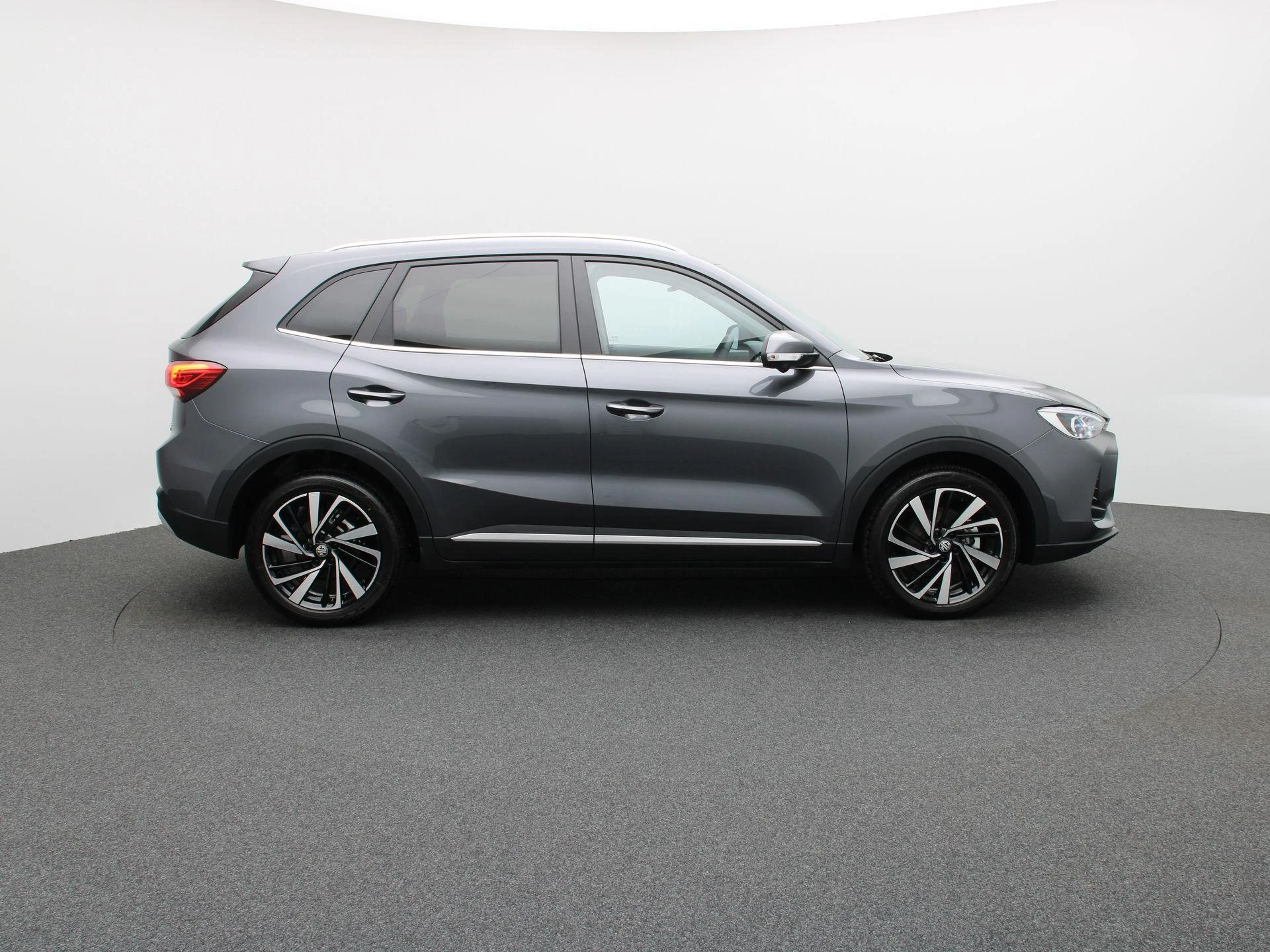 MG-ZS-image-5