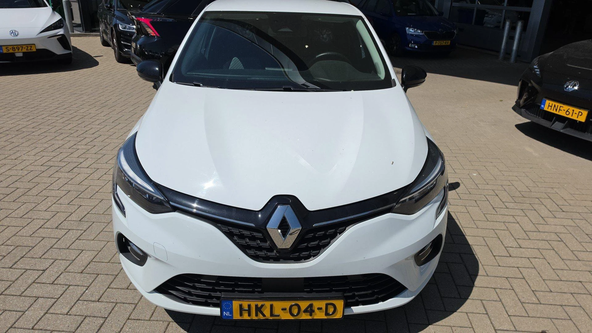 Renault-Clio-image-6
