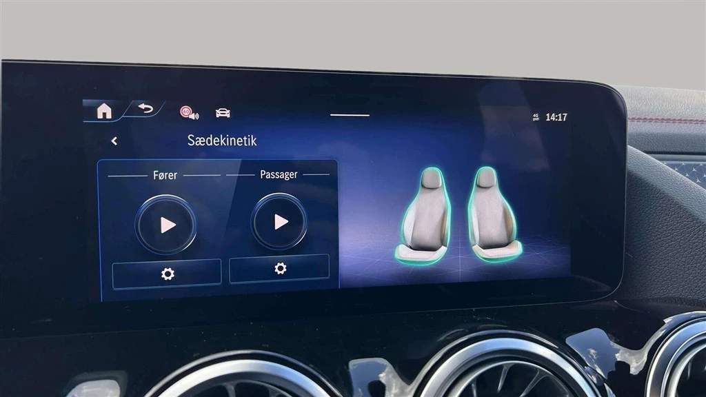 Mercedes-Benz-EQA-image-16