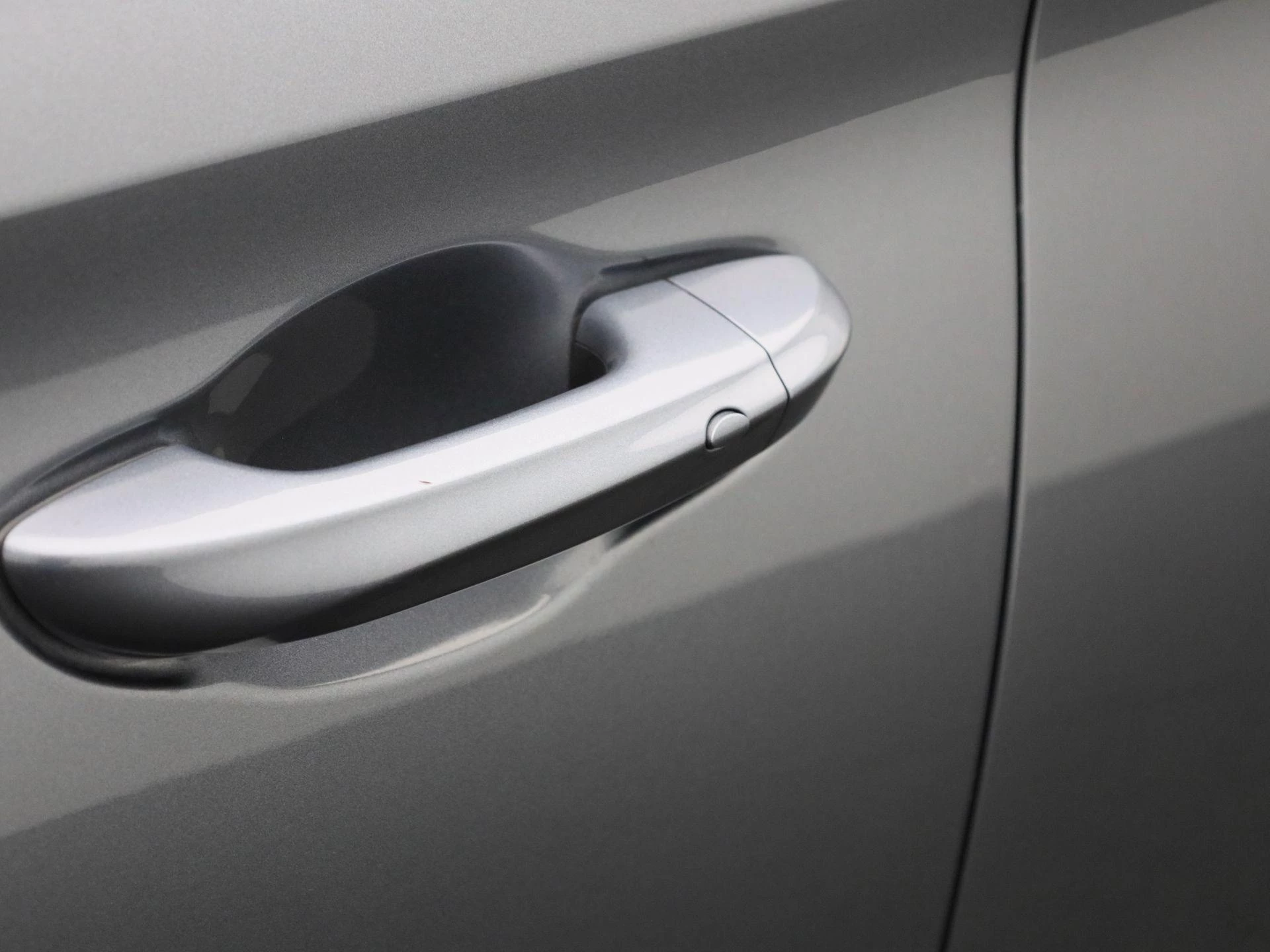 MG-ZS-image-13