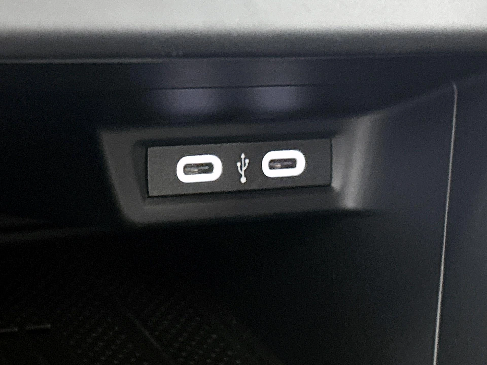 Volkswagen-Polo-image-28