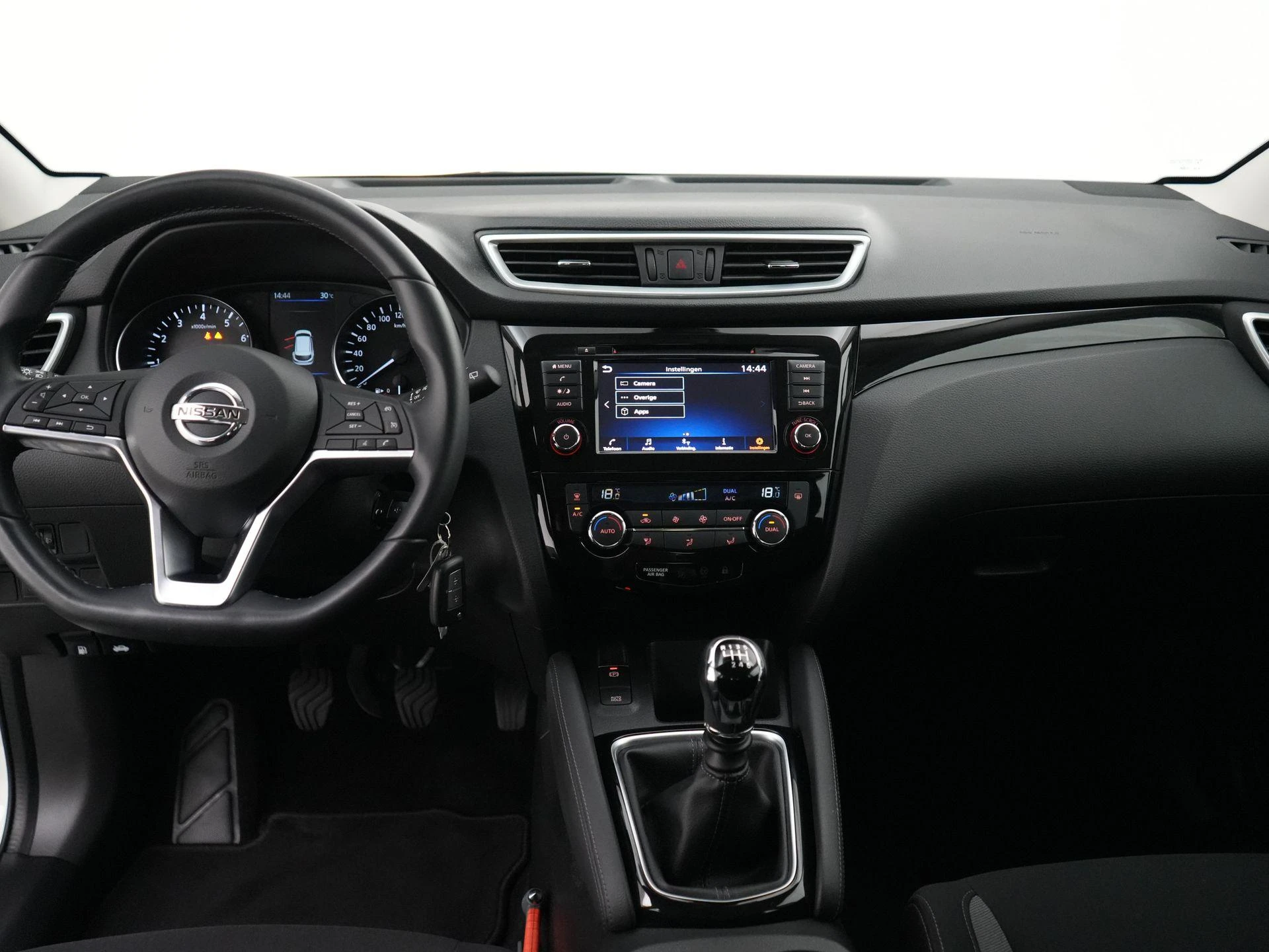 Nissan-QASHQAI-image-31