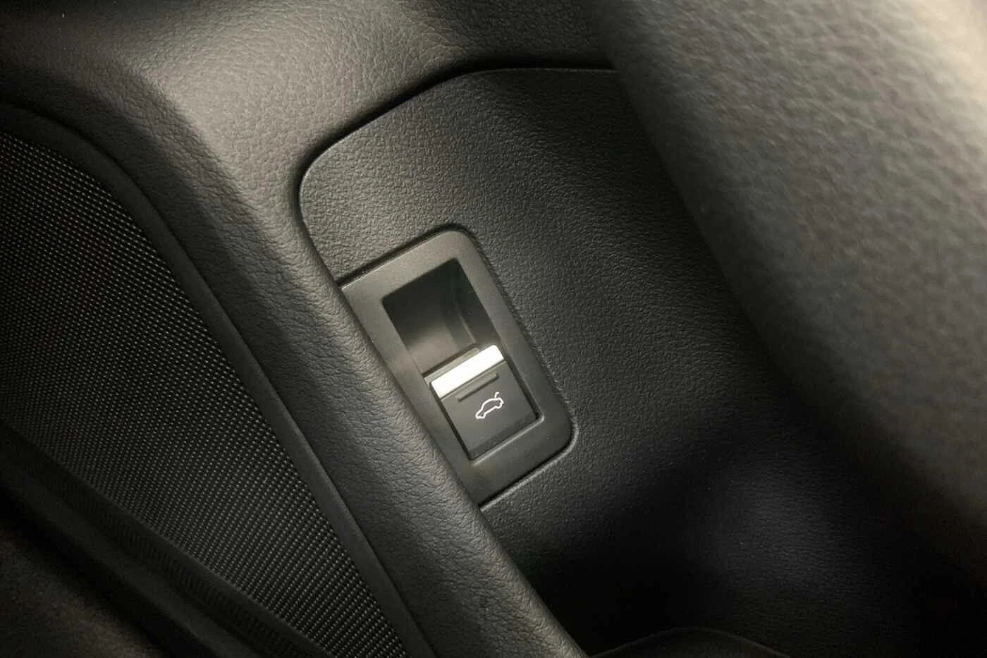 Audi-A6-image-27