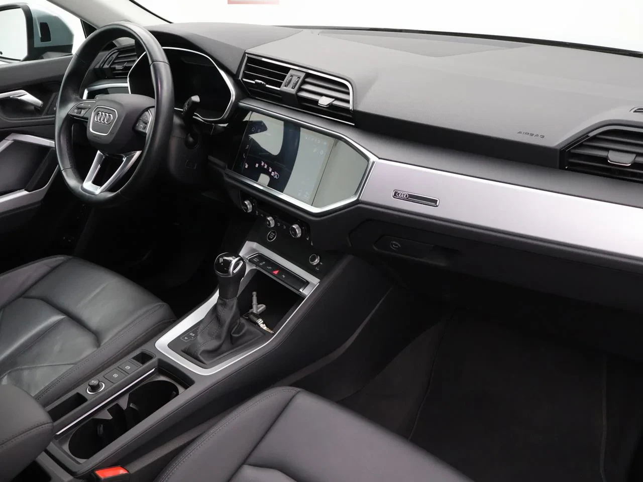 Audi-Q3-image-2