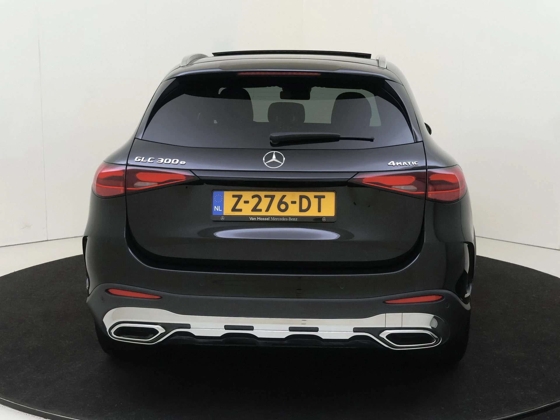 Mercedes-Benz GLC 300e 4MATIC AMG Line