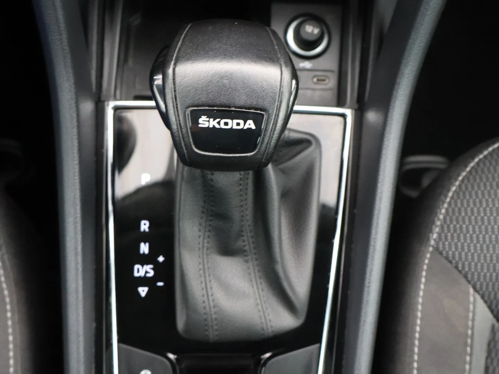 Škoda Kodiaq Kodiaq Clever 2.0TDI 150PK *AUTOMAAT*CAMERA*7 ZITPLAATSEN*KEYLESS GO*NAVI*PDC*...*