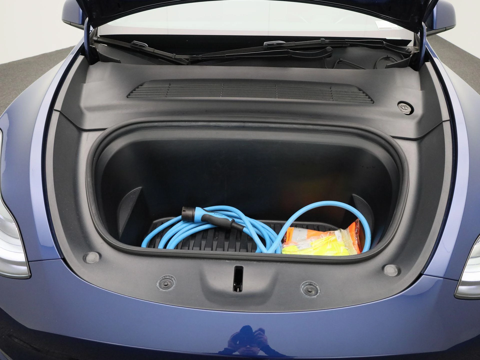 Tesla-Model Y-image-45