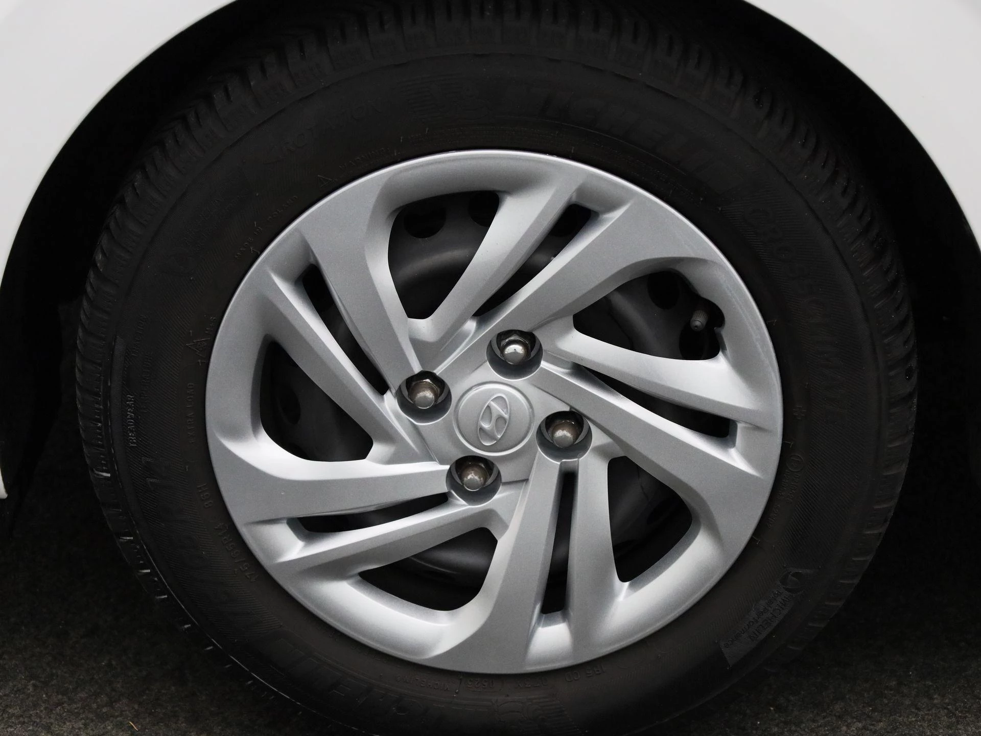 Hyundai-i10-image-12