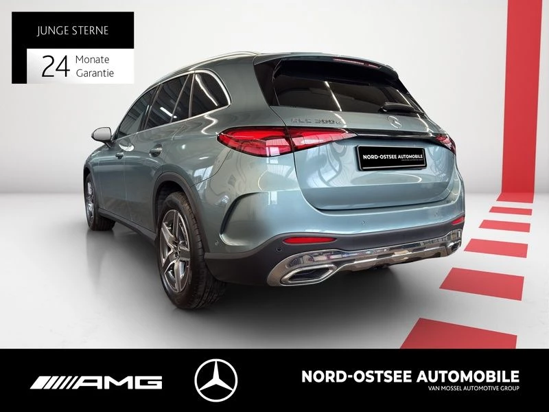 Mercedes-Benz GLC 300 d 4M AMG KEYLESS-GO SHZ MBUX AMG LineX254 GLC 300 d 4M AMG KEYLESS-GO SHZ MBUX AMG Line