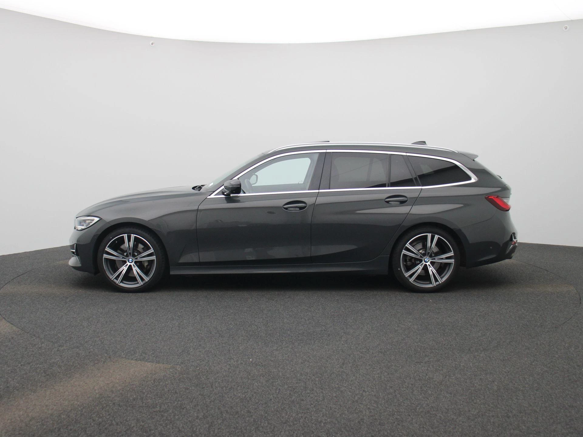 BMW 3 Serie Touring 330i xDrive High Executive Edition
