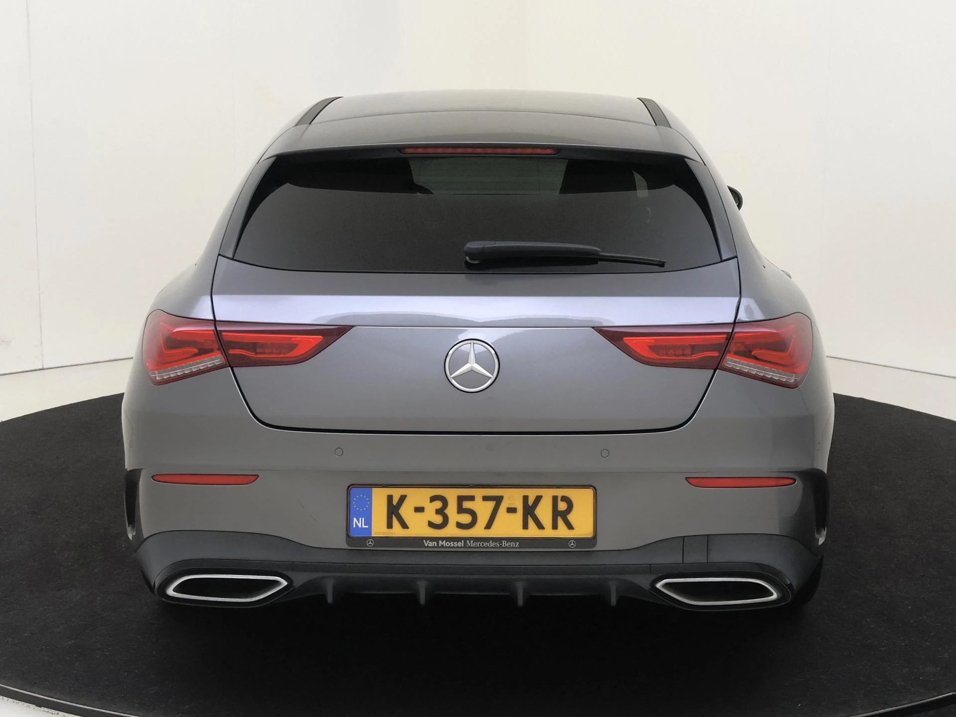 Mercedes-Benz-CLA-image-6