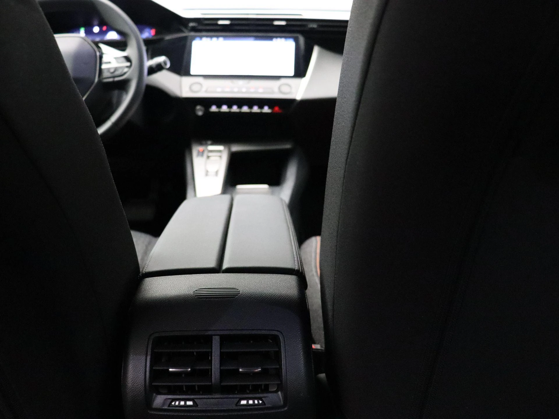 Peugeot-308-image-19