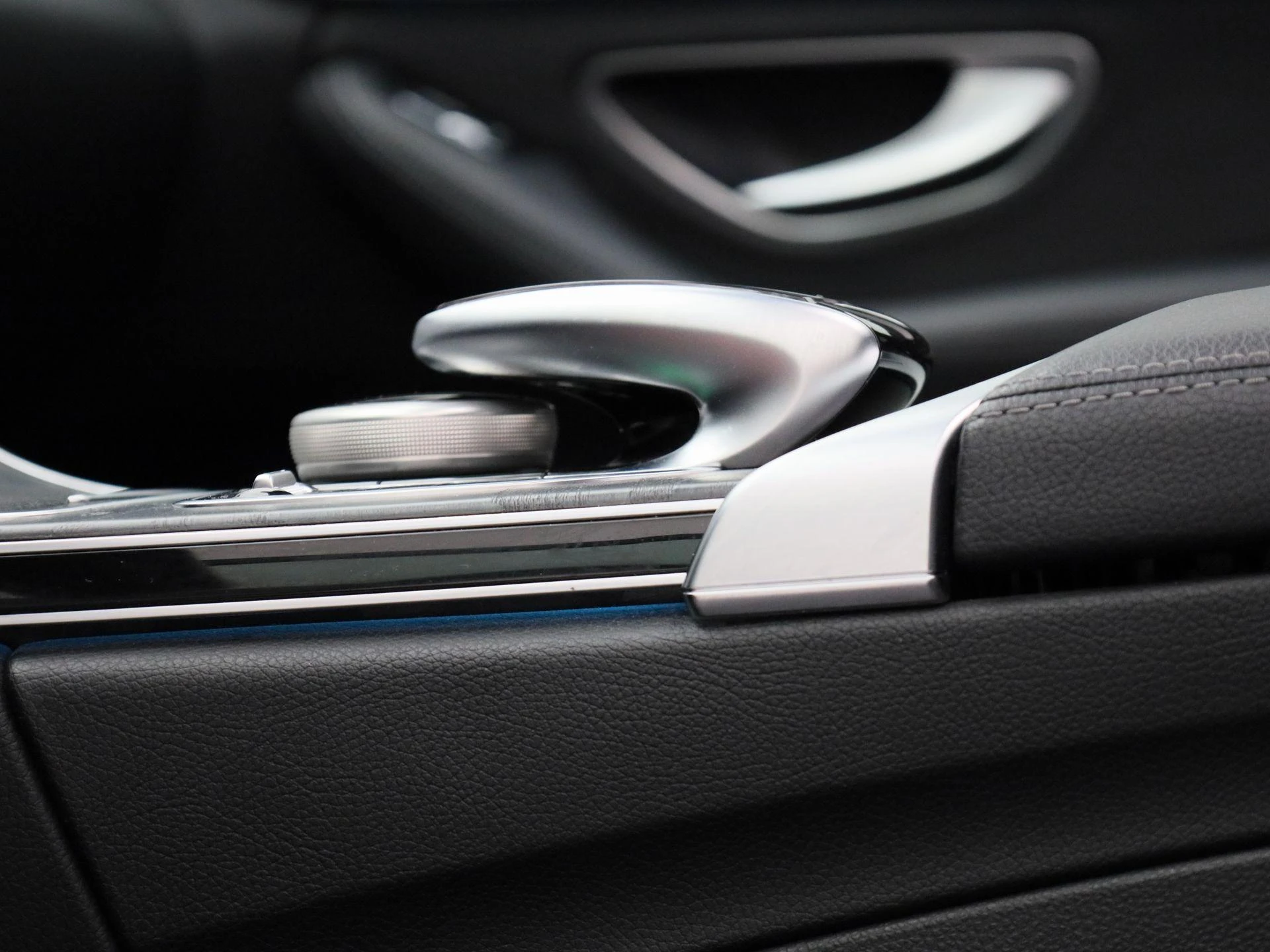 Mercedes-Benz-C-Klasse-image-42