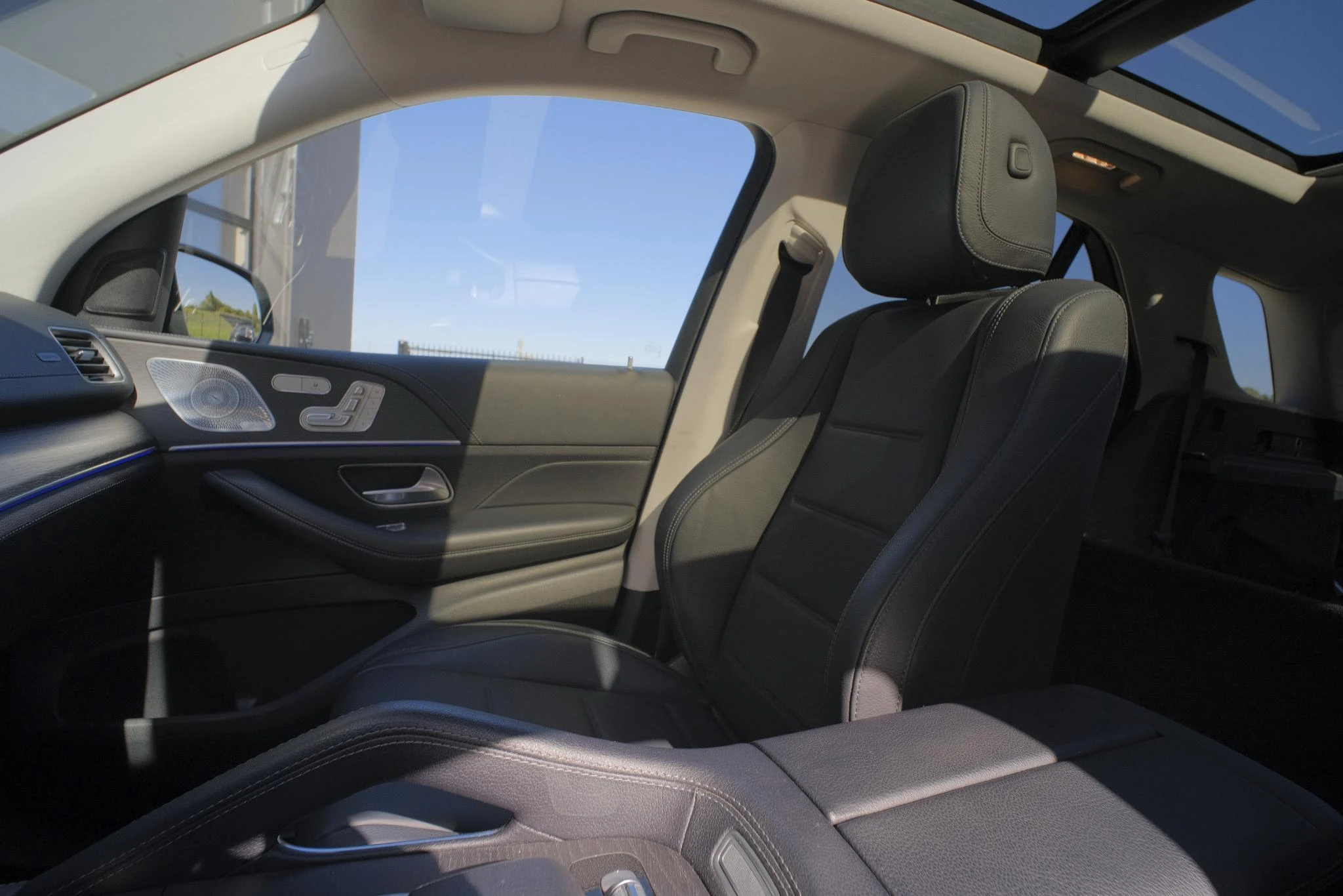 Mercedes-Benz-GLE-image-12