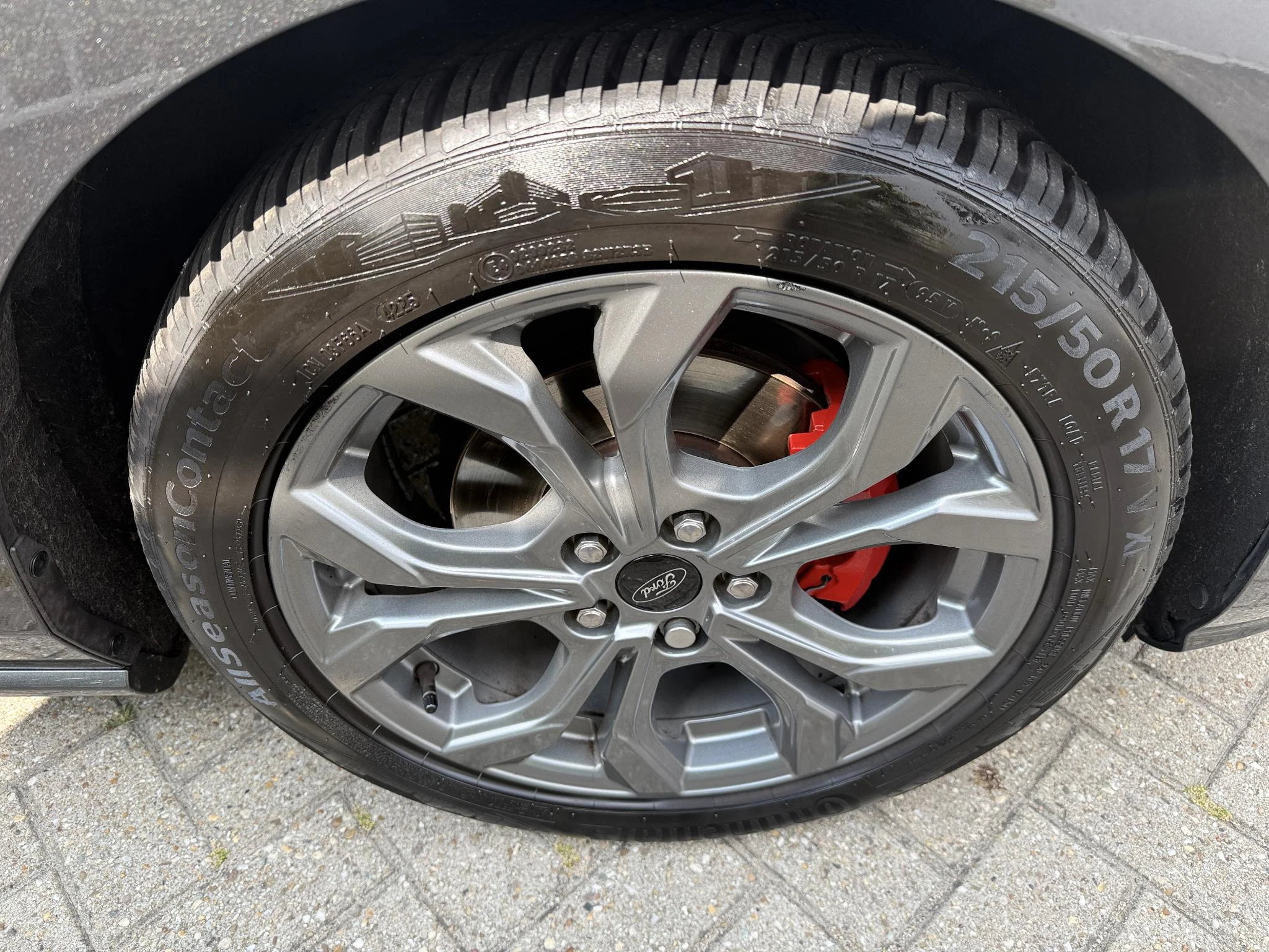 Ford Focus Wagon 1.0 EcoBoost Hybrid ST Line Style