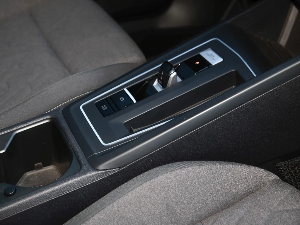 Volkswagen Golf Variant 1.5 eTSI DSG Life *LED*App-Connect*PDC*Climatronic*Sitz/Lenkradheizung*Bluetooth*