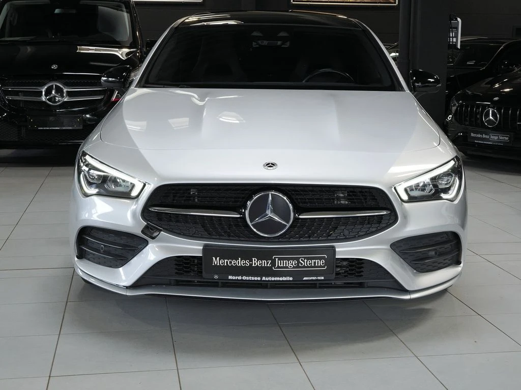 Mercedes-Benz-CLA 220 d-image-3