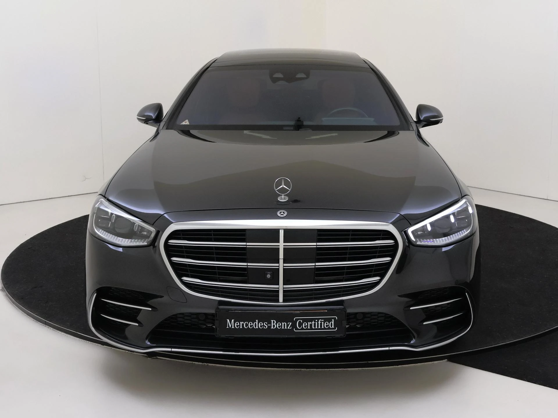 Mercedes-Benz-S-Klasse-image-5
