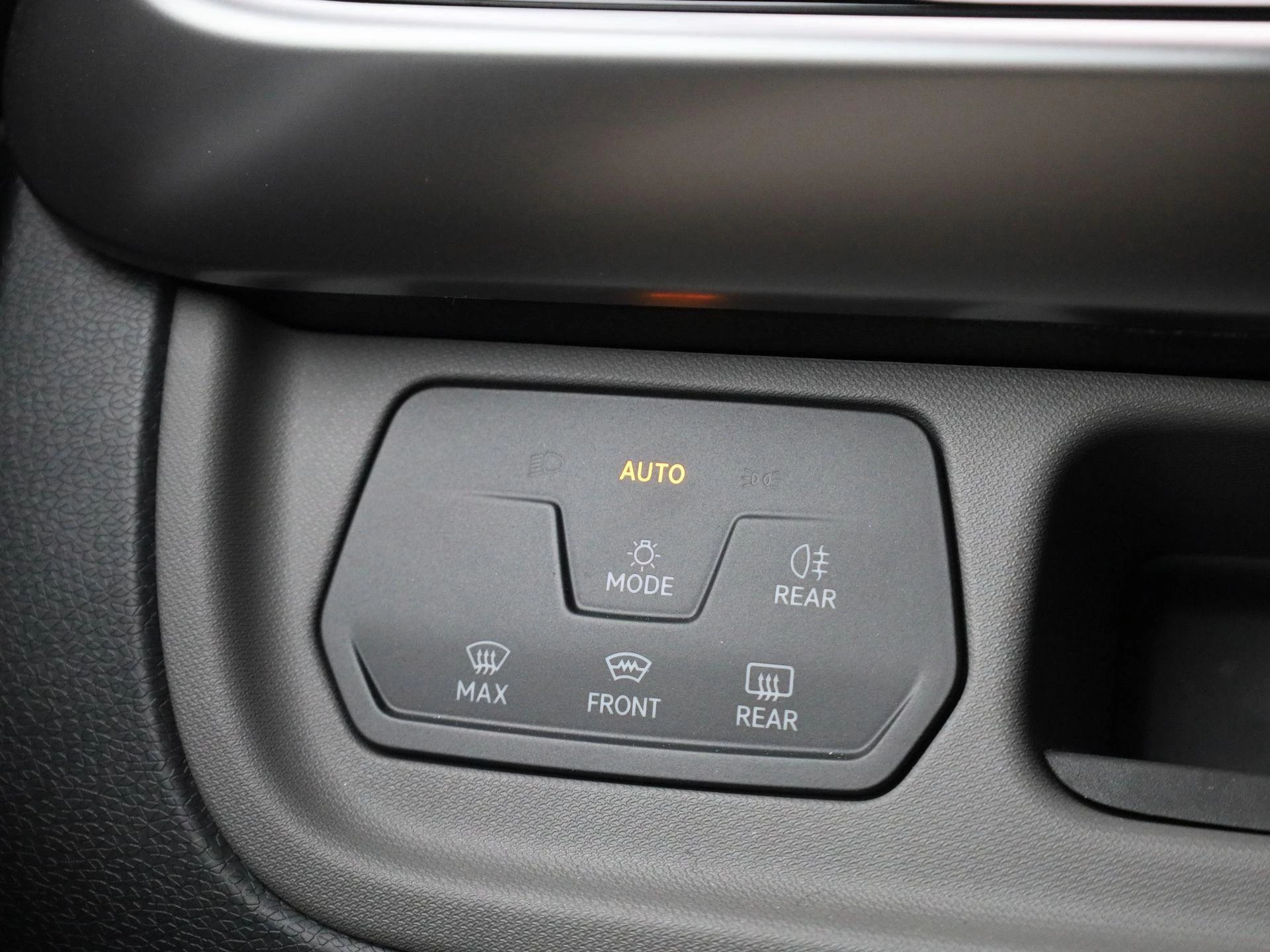Volkswagen ID. Buzz People Pro 86 kWh LWB 6p. 286PK