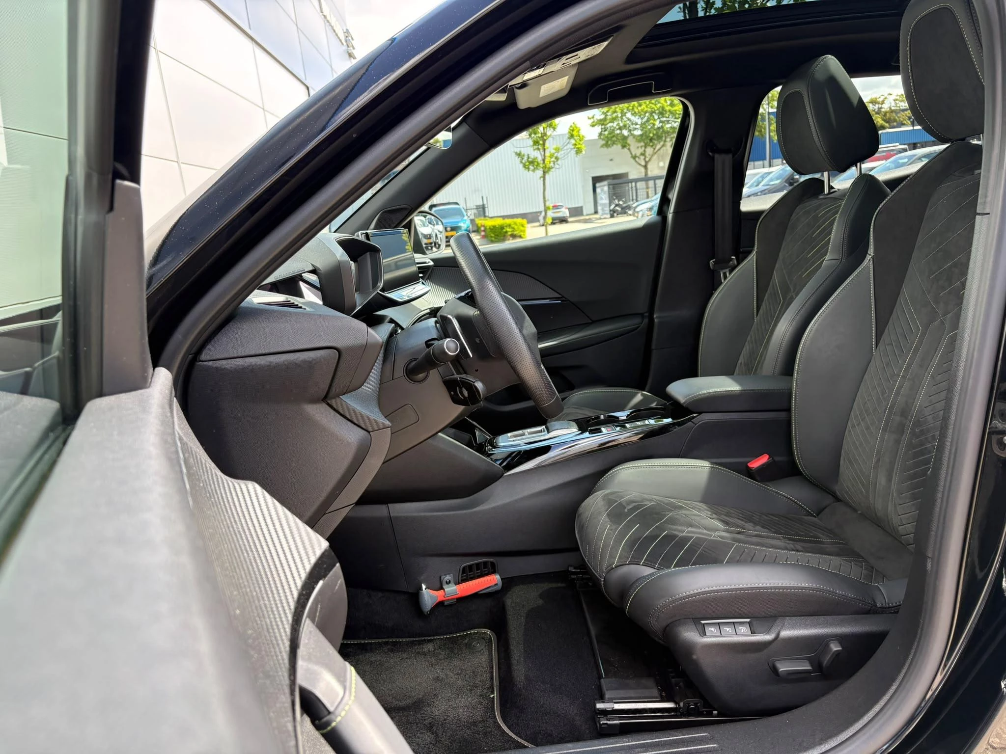 Peugeot-2008-image-10