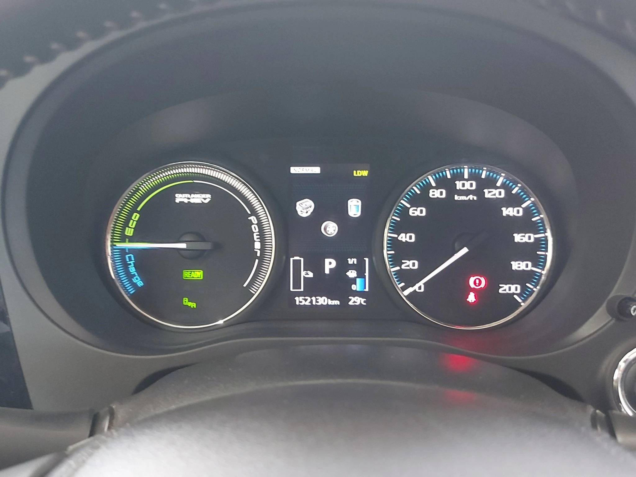 Mitsubishi Outlander 2.0 PHEV Plug-in Hybrid Plus 4WD