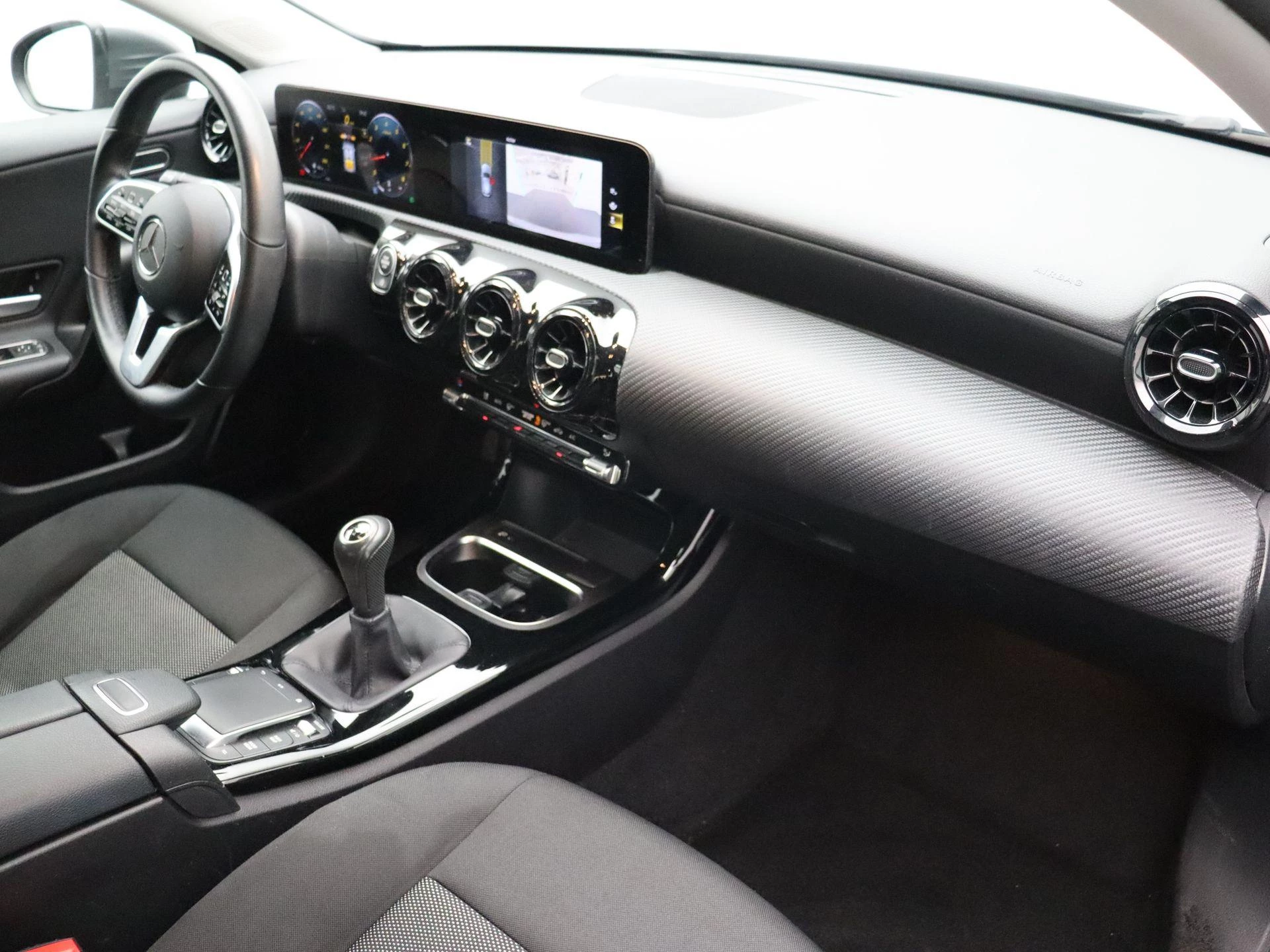 Mercedes-Benz A-Klasse 160 + CARPLAY + SENSOREN + CAMERA +