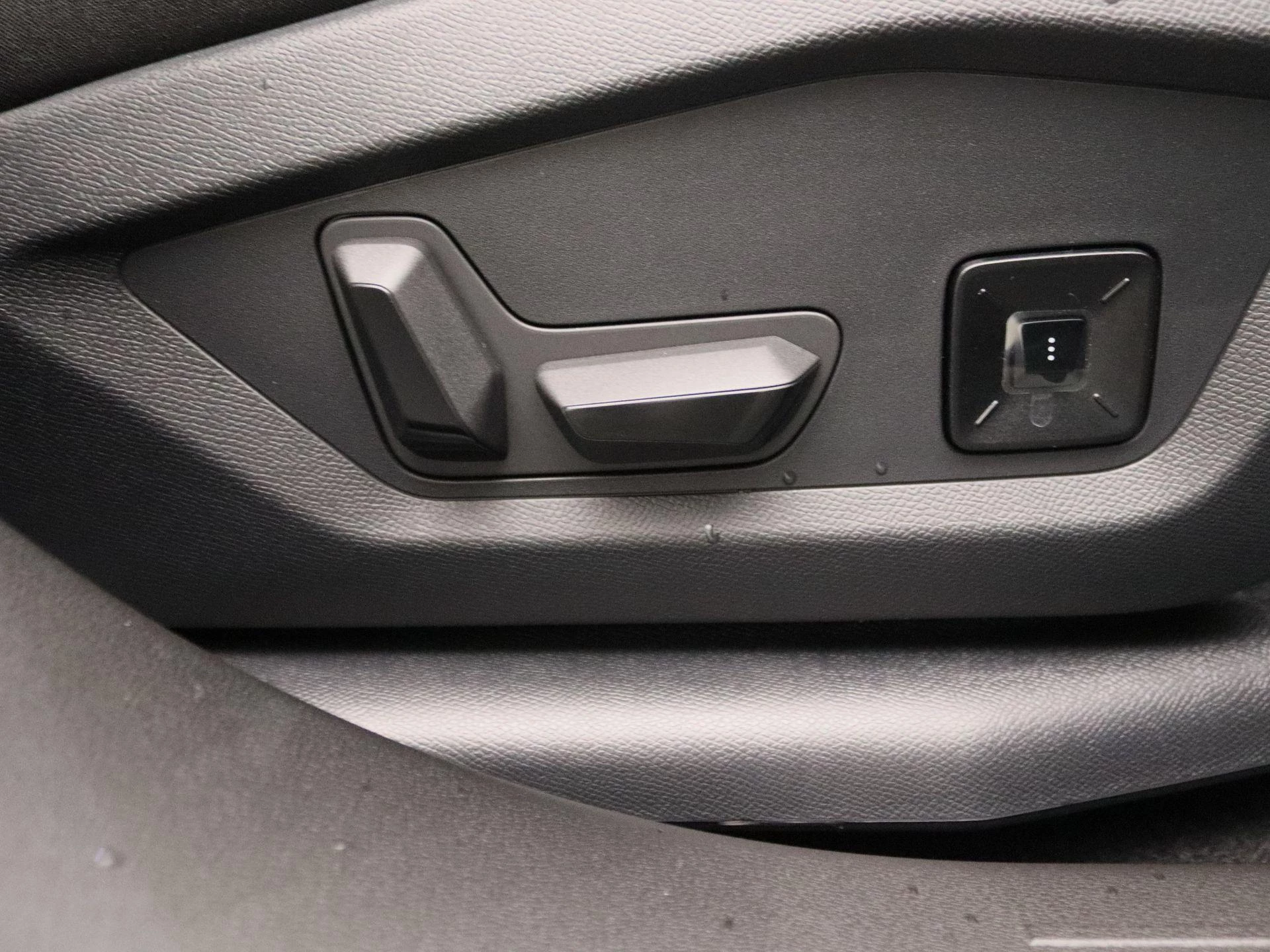 Jeep Compass 1.2 e-Hybrid First Edition
