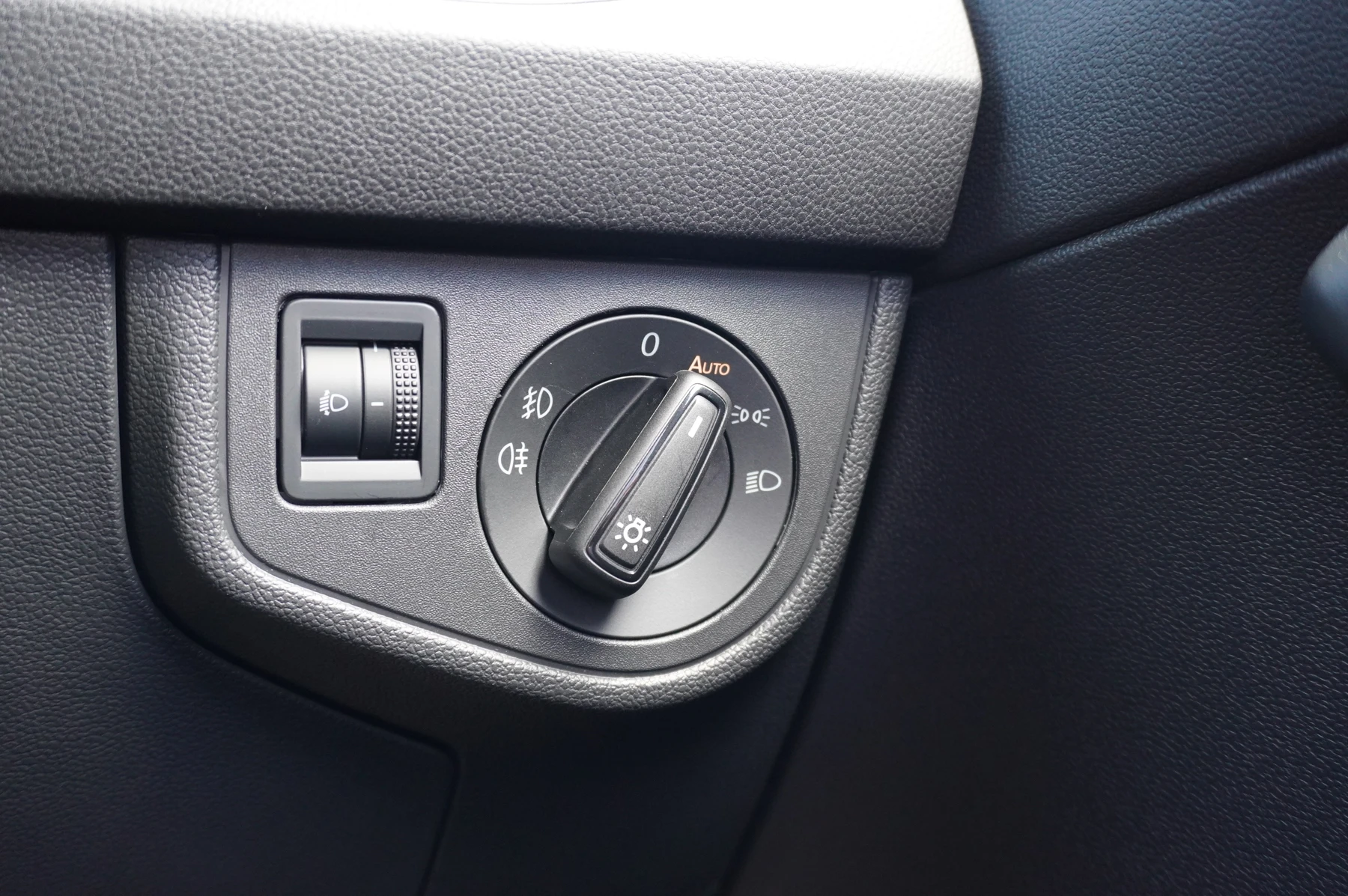 Volkswagen-Polo-image-38