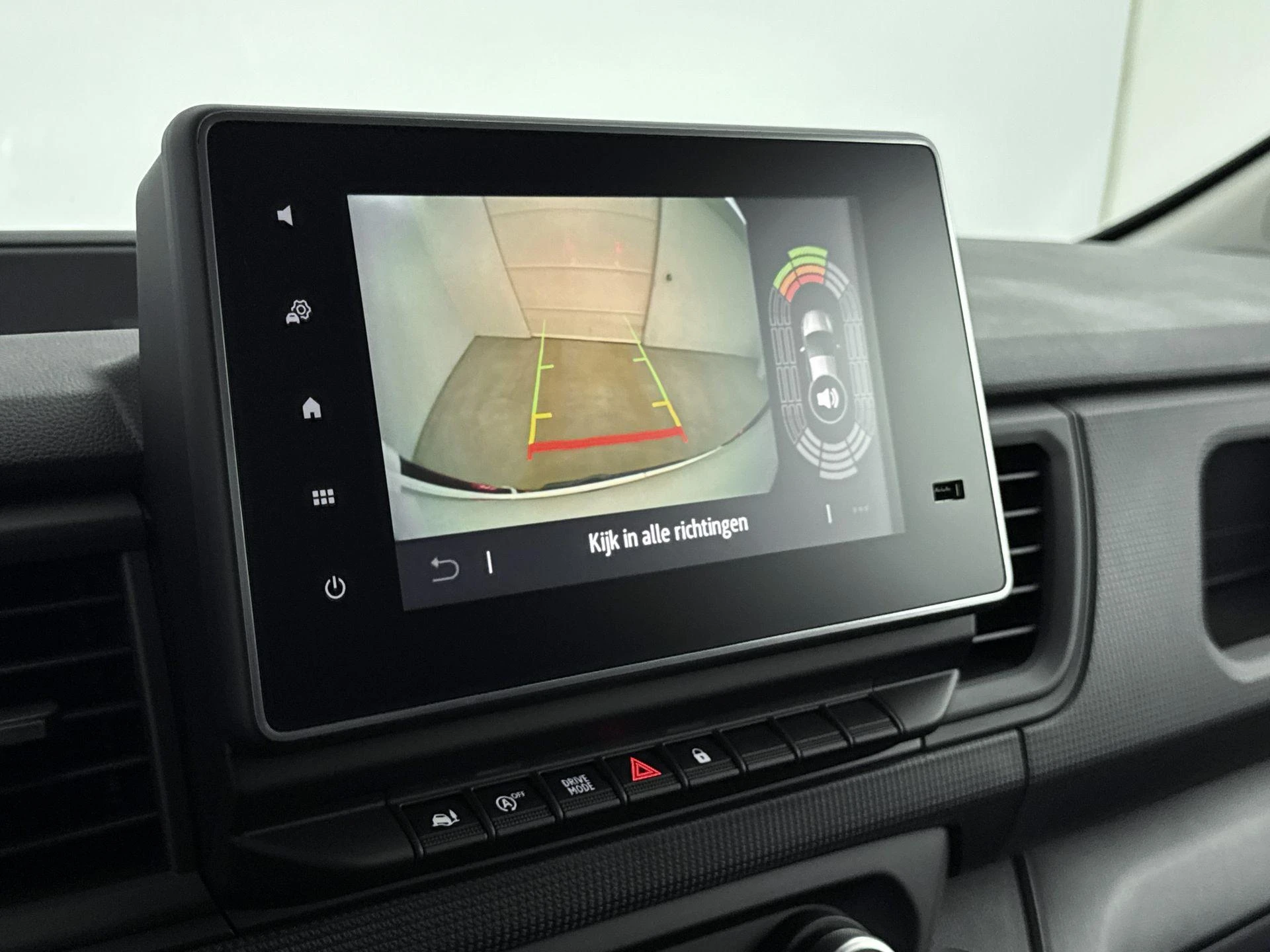 Renault-Trafic-image-23