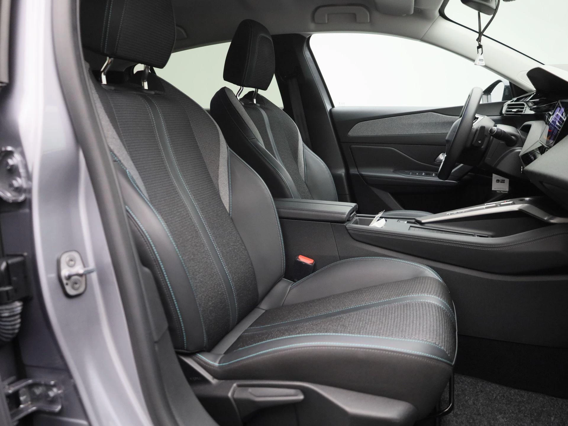 Peugeot-308-image-30