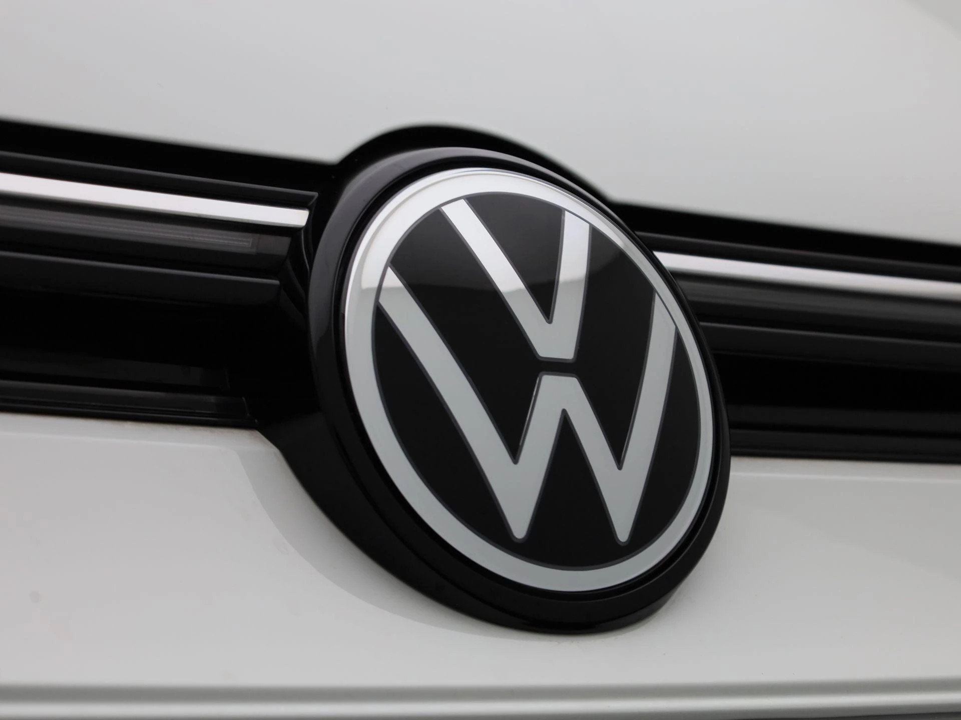 Volkswagen-Golf-image-43