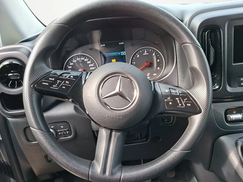 Mercedes-Benz Vito 116 NEUES MODELL KAMERA NAVI TEMPOMAT MBUX