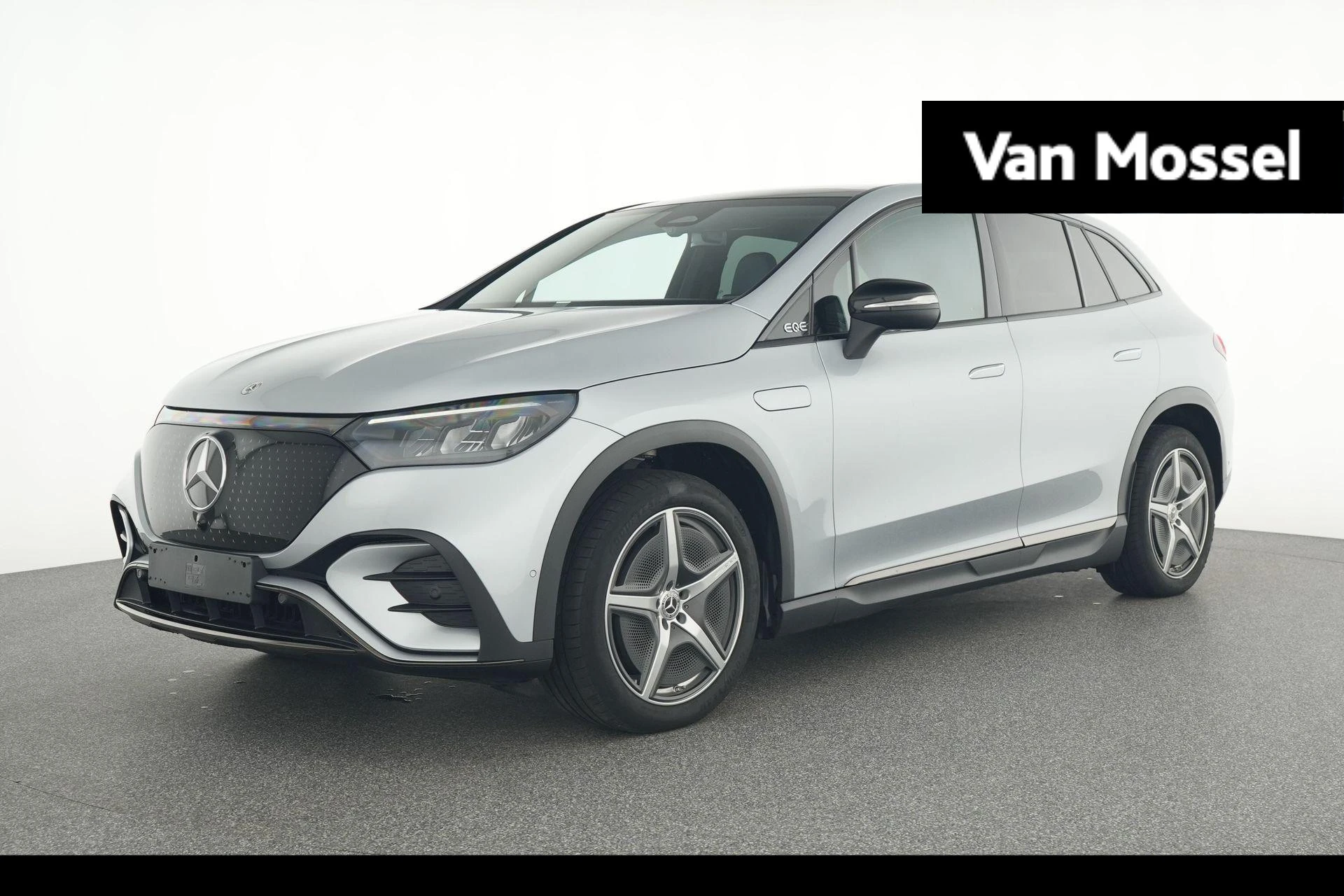 Mercedes-Benz-EQE-image-0