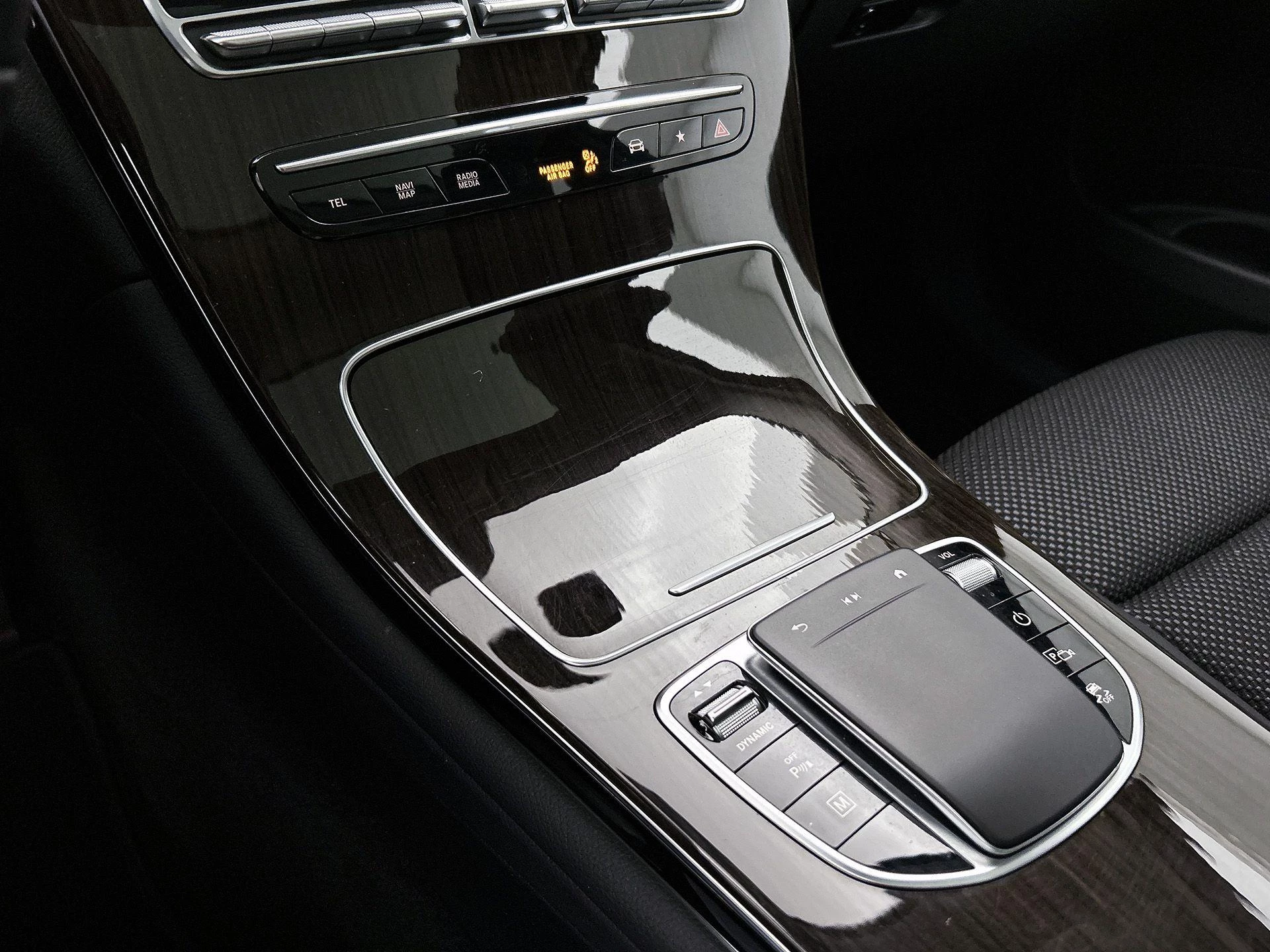 Mercedes-Benz-GLC-image-28