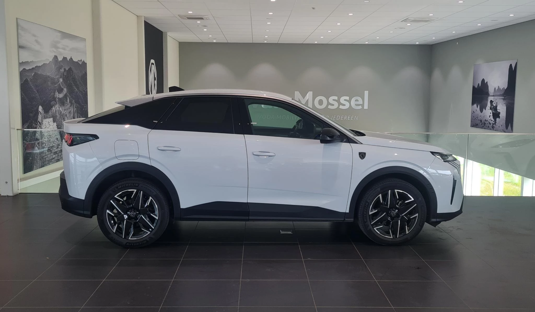 Peugeot 3008 1.2 Hybrid 136 Allure