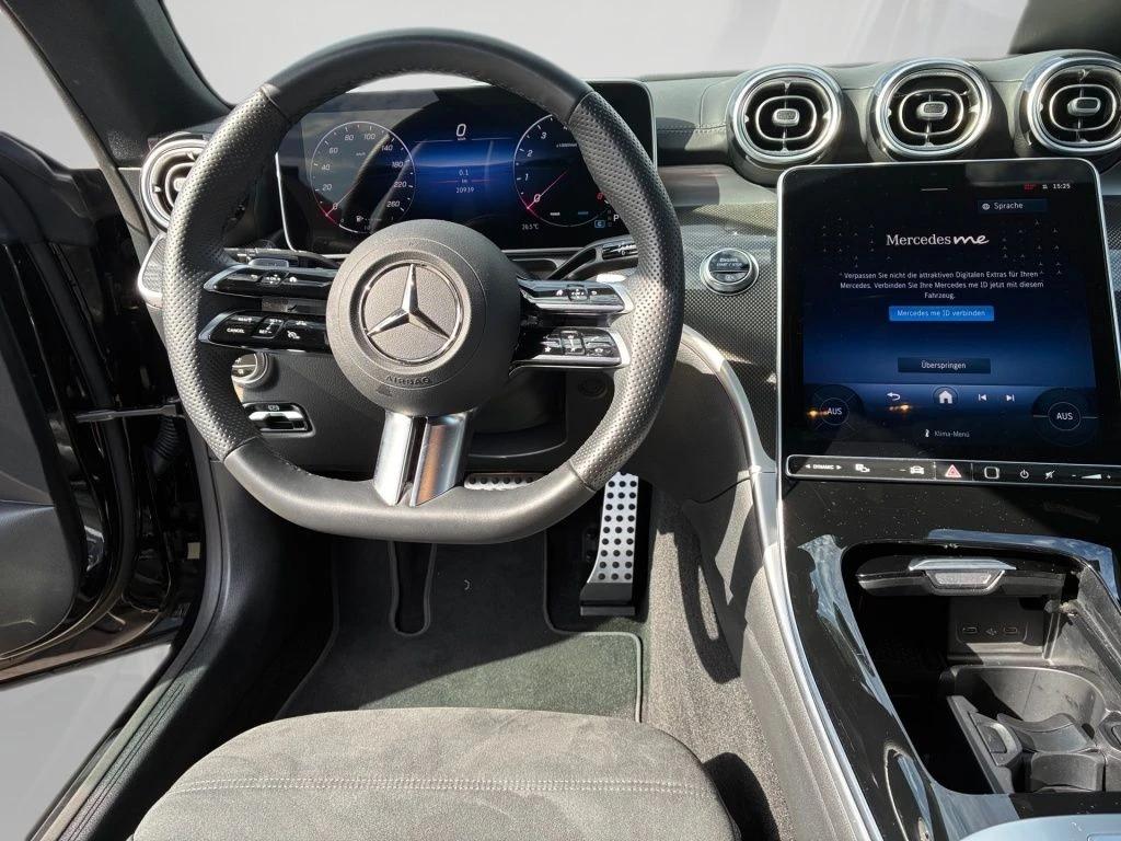 Mercedes-Benz-CLE 200-image-10