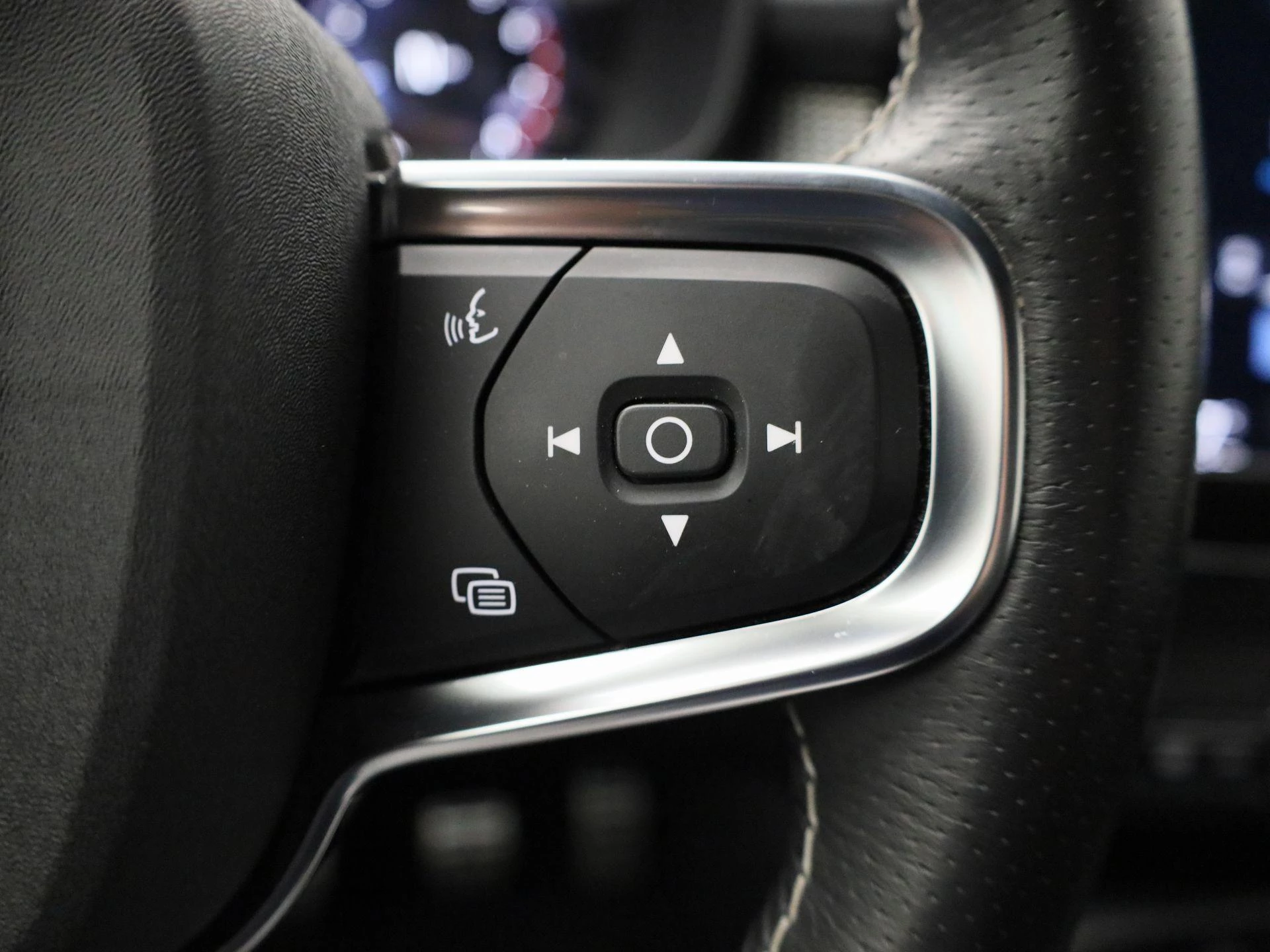 Volvo XC40 T2 R-Design