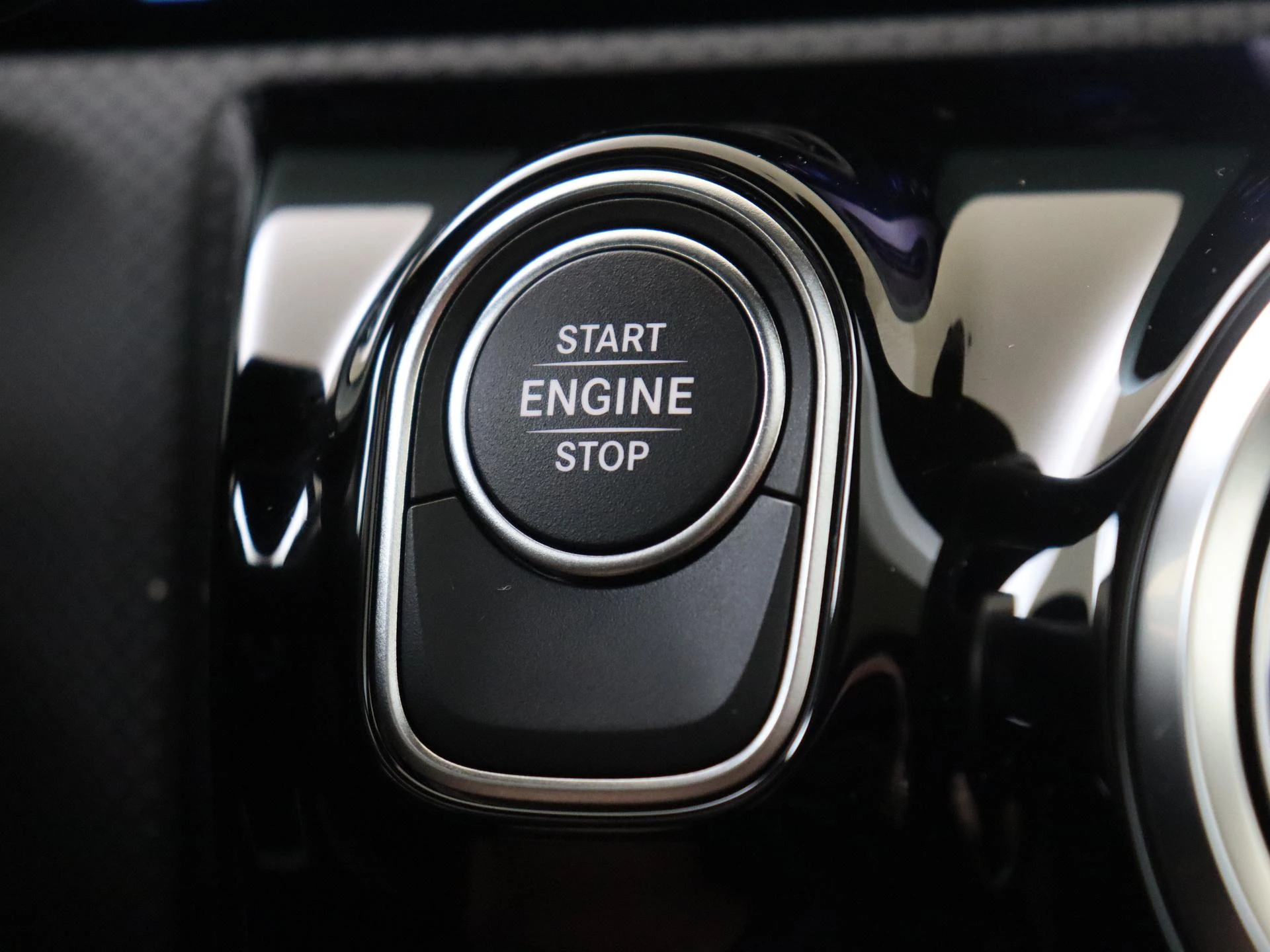 Mercedes-Benz A-Klasse 250 e Business Solution AMG