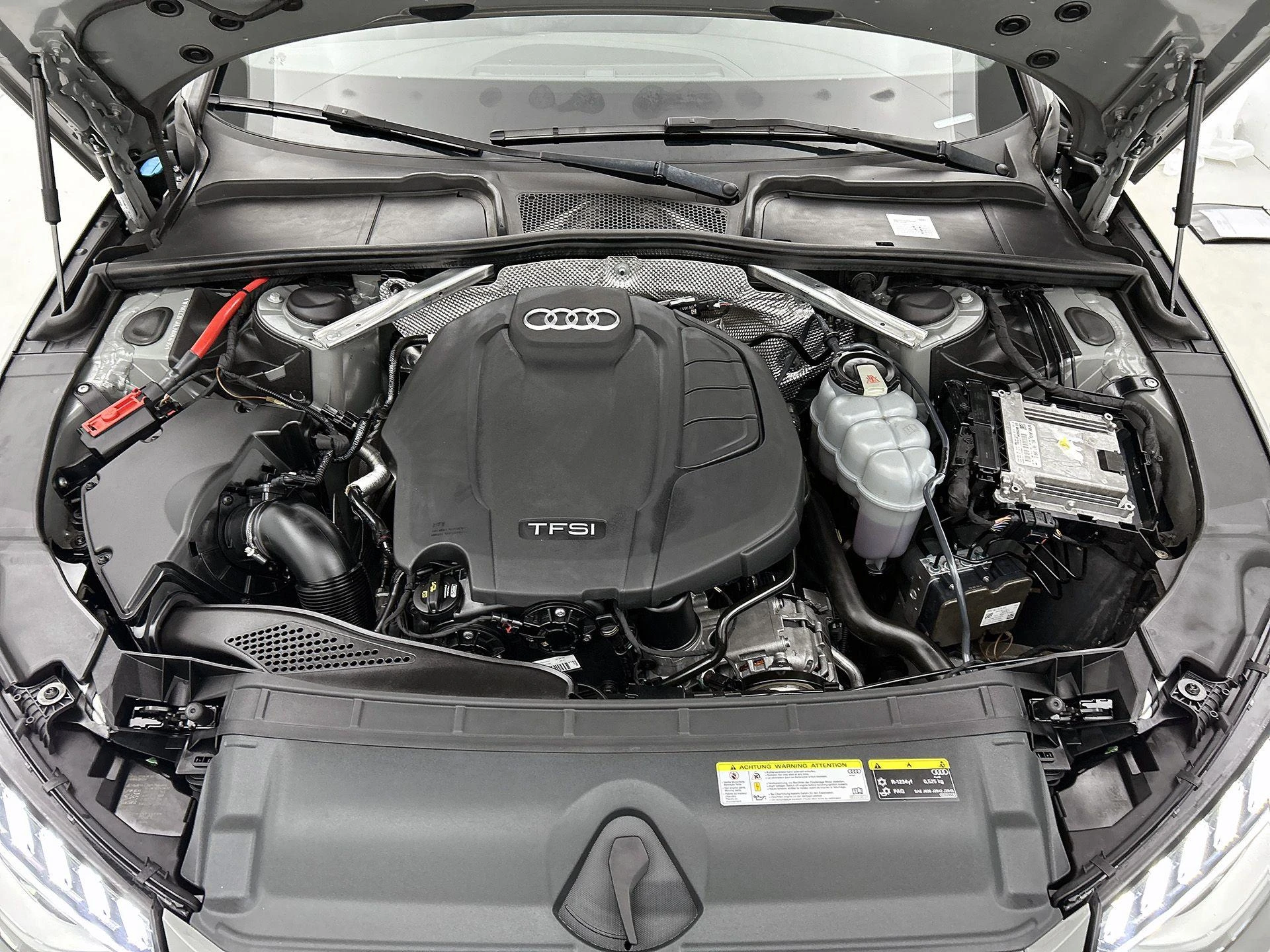 Audi A4 Avant 35 TFSI Launch edition Sport 150 PK