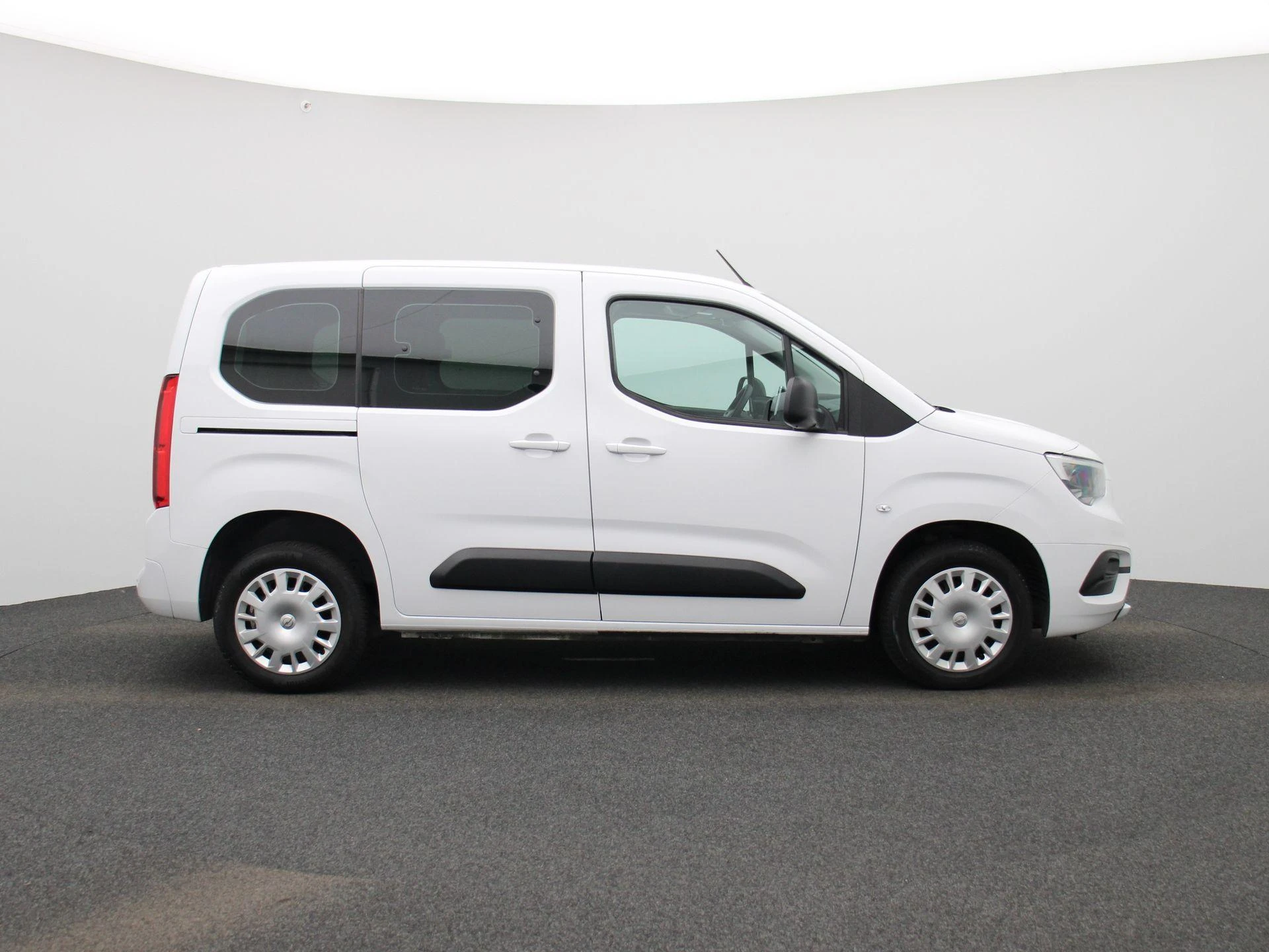 Opel-Combo-image-5