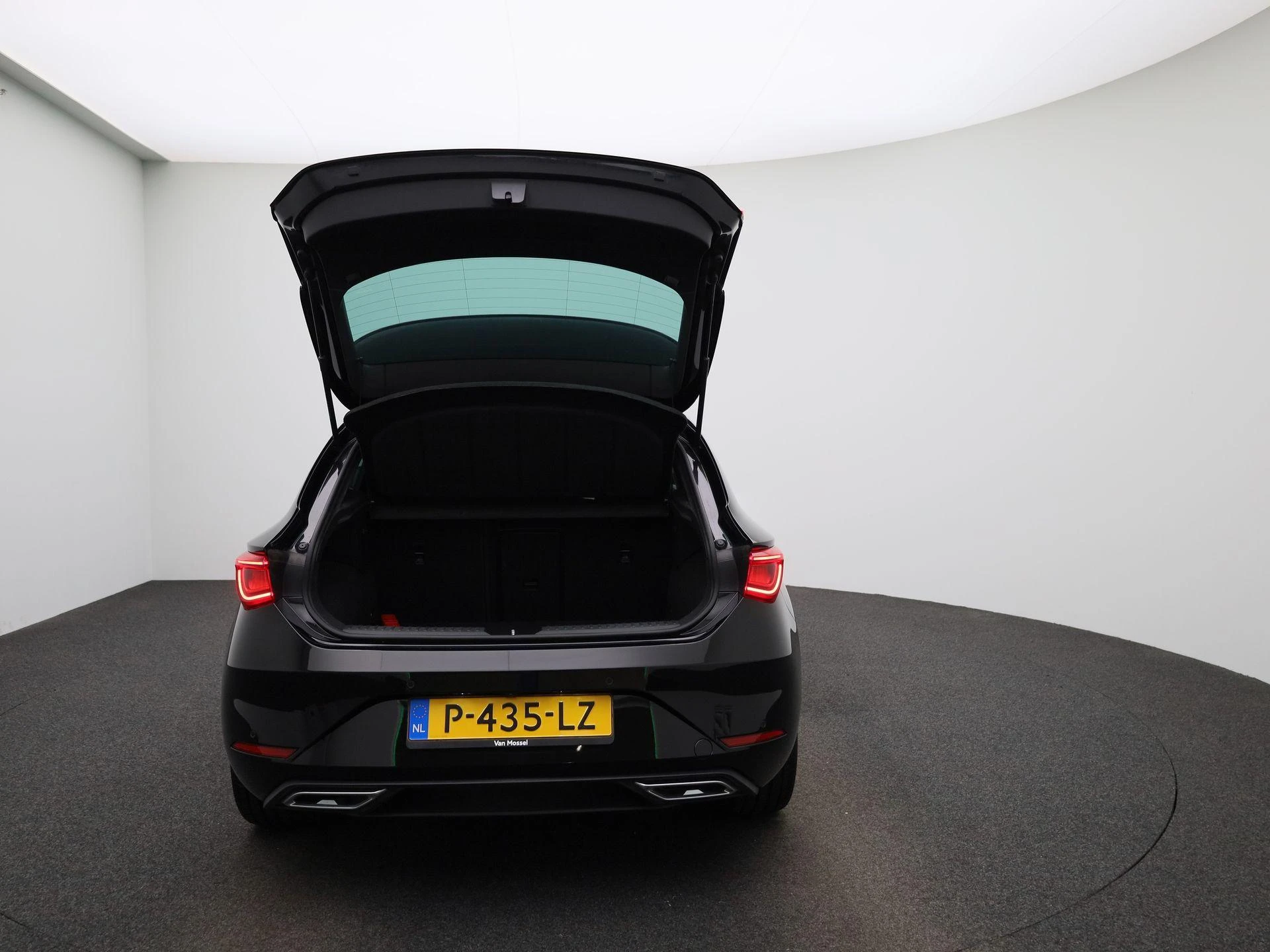 SEAT-Leon-image-11