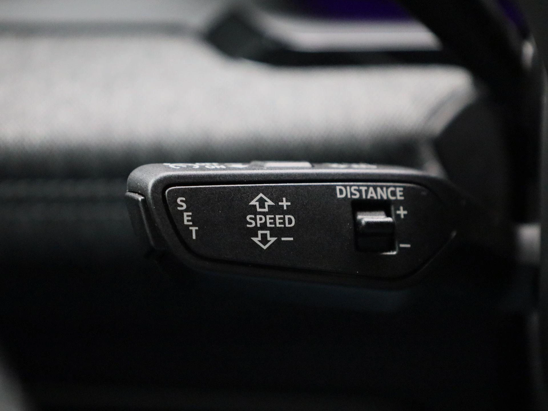 Audi-Q6 e-tron-image-25